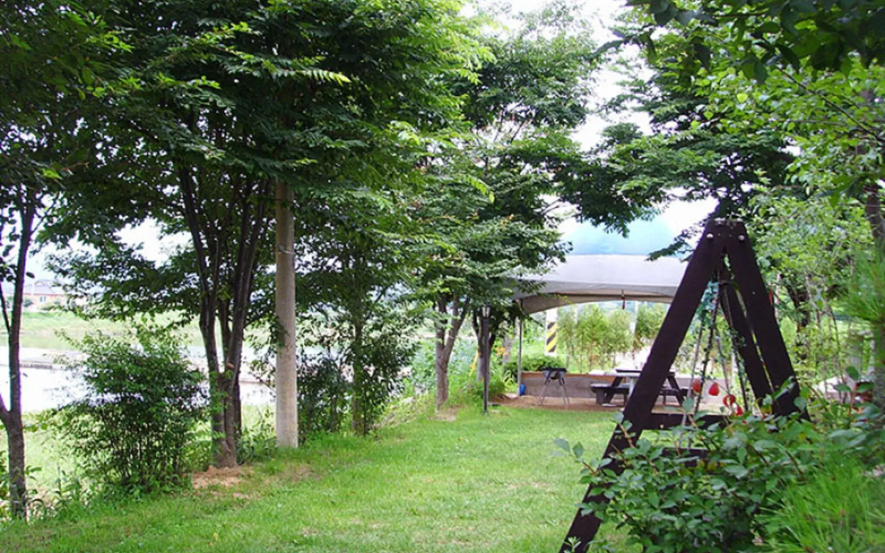 Yangpyeong Hayandohwaji Pension