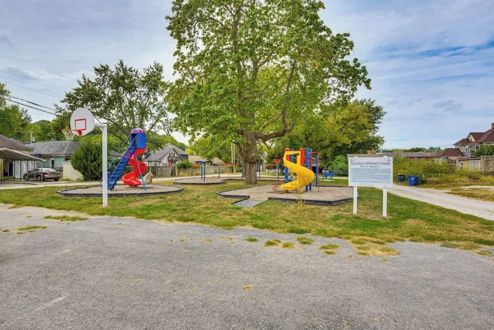 Walk Downtown: Historic Home in Excelsior Springs