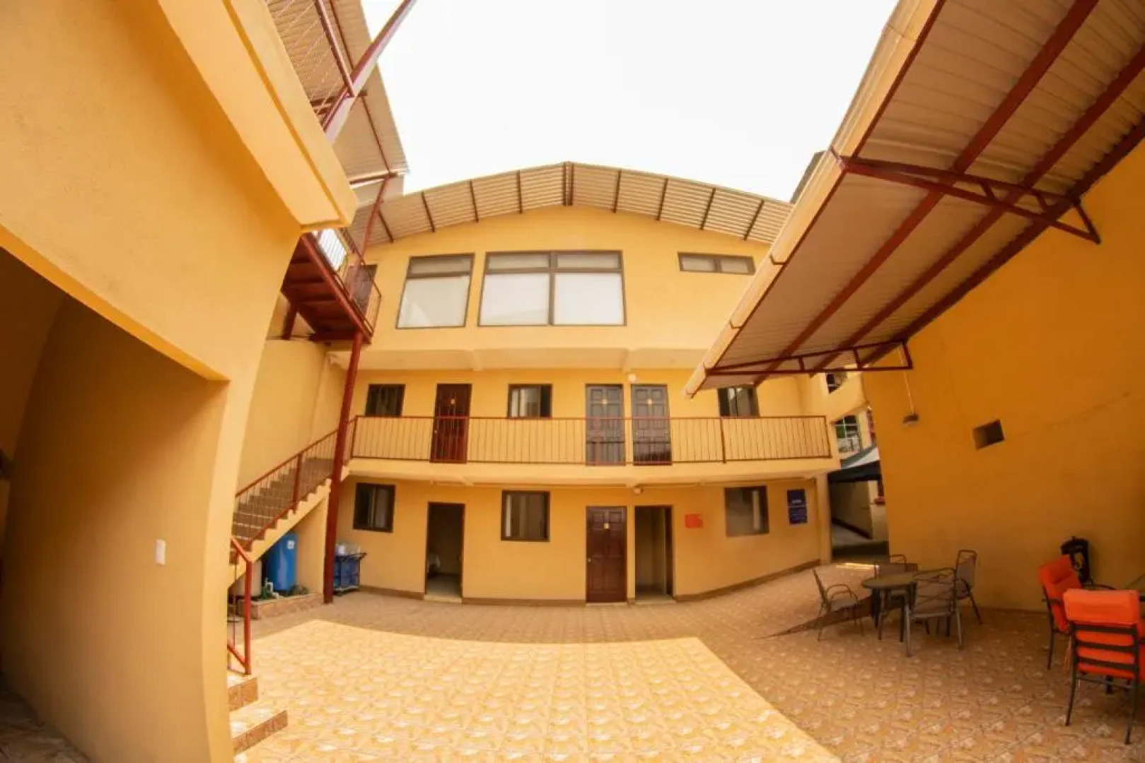 Euro Hostal - Hostel