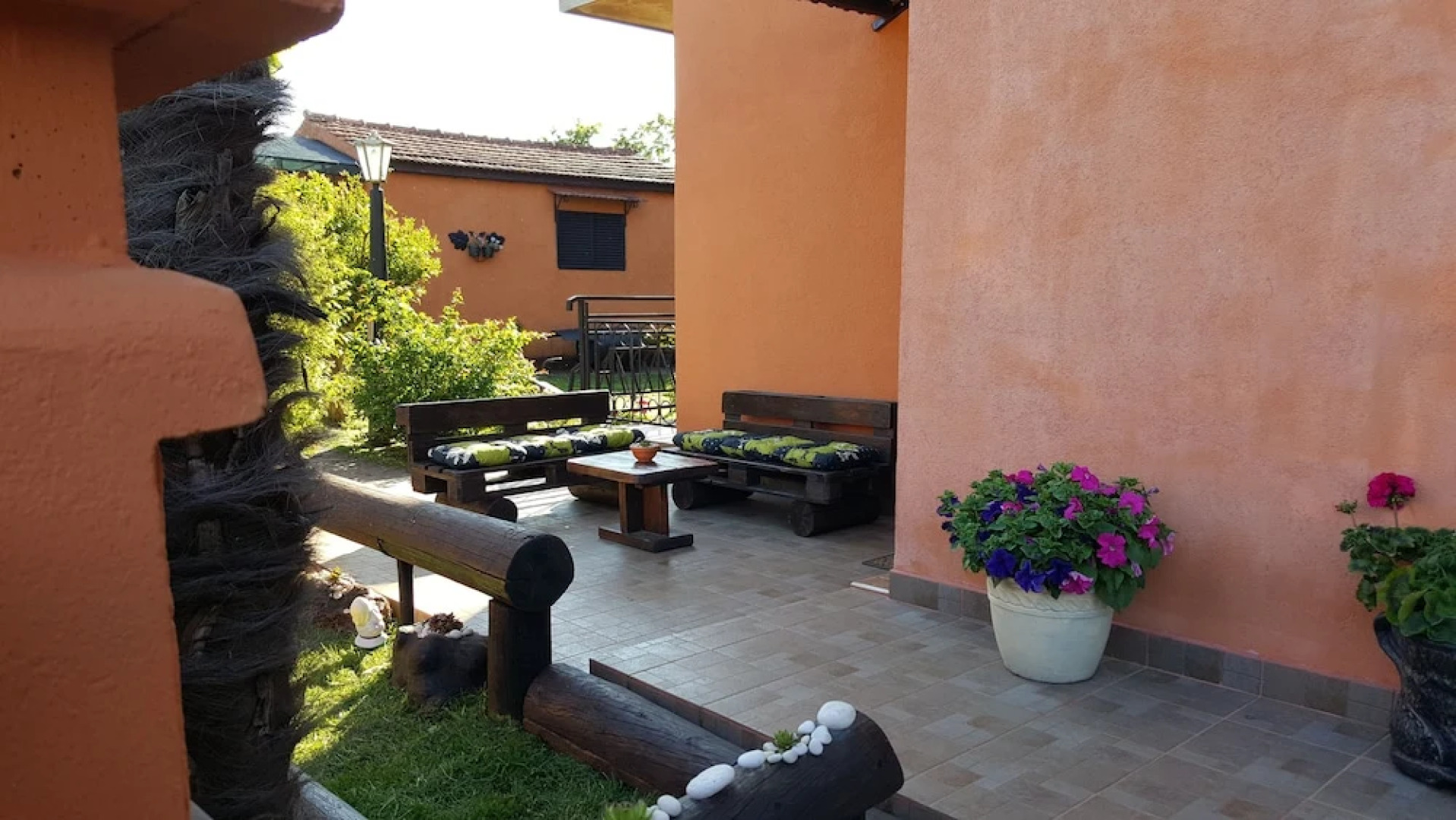 Riko & Mima Apartment