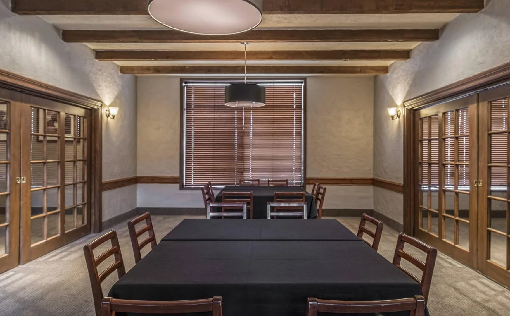 Four Points by Sheraton Edmonton South