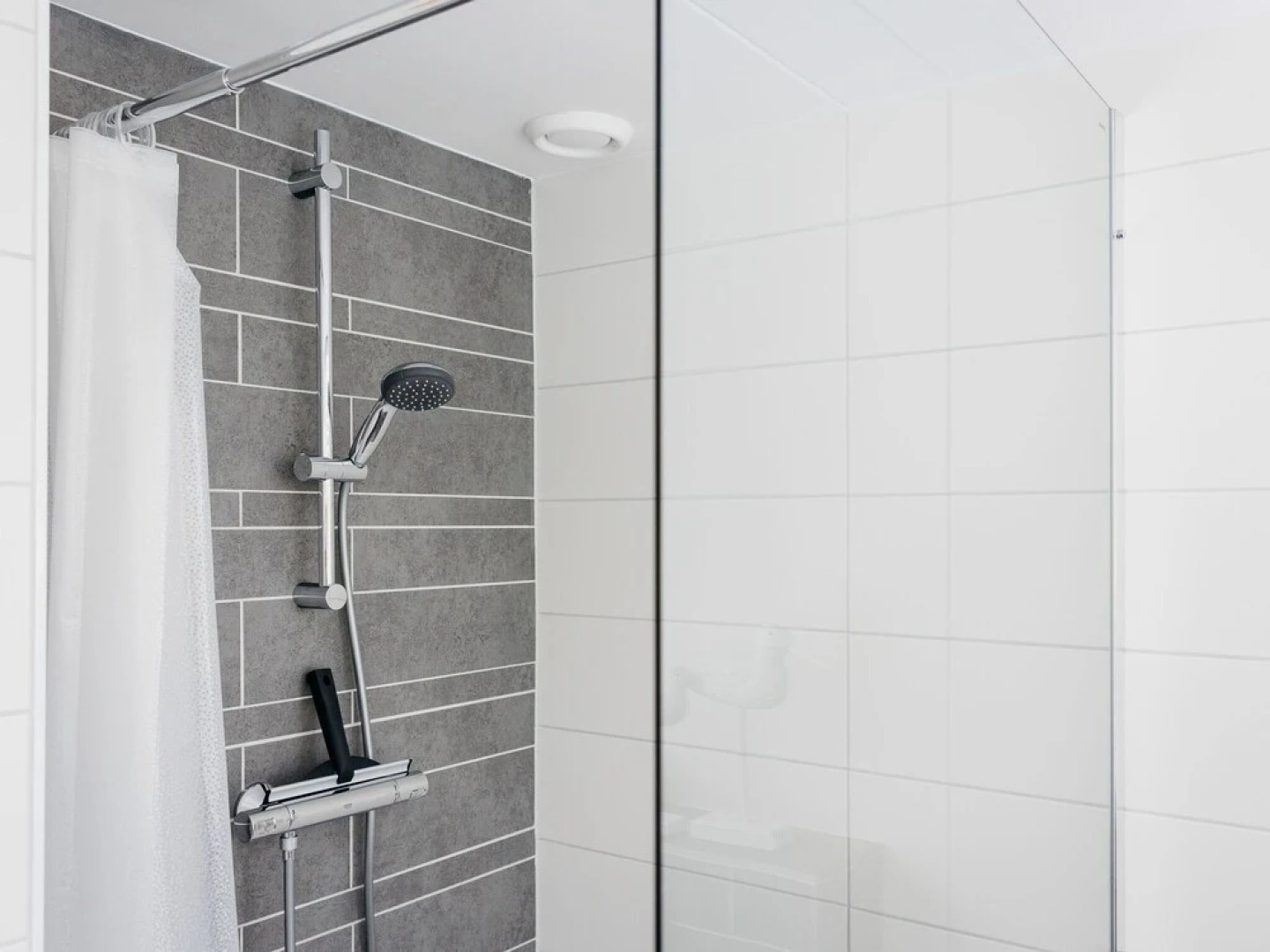 Charming Holiday Home in Burgh-Haamstede near Beach