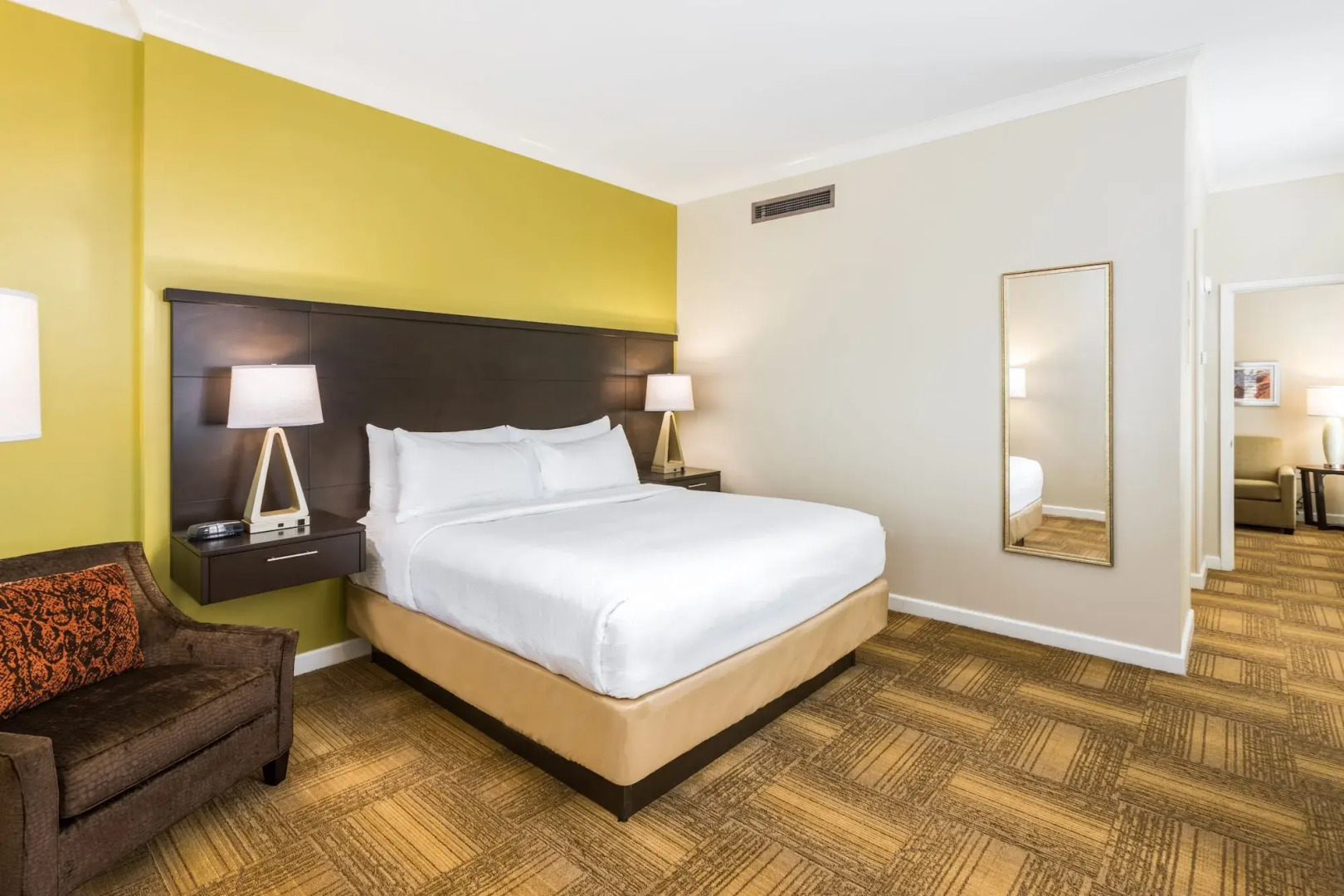 Staybridge Suites Savannah Historic District by IHG