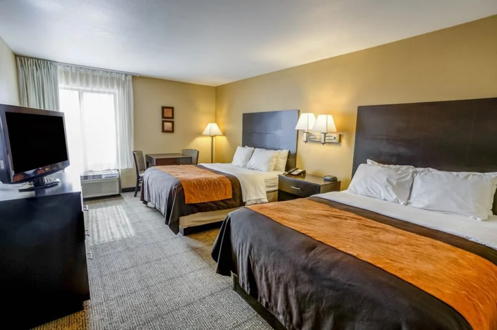 Quality Inn & Suites Lenexa Kansas City