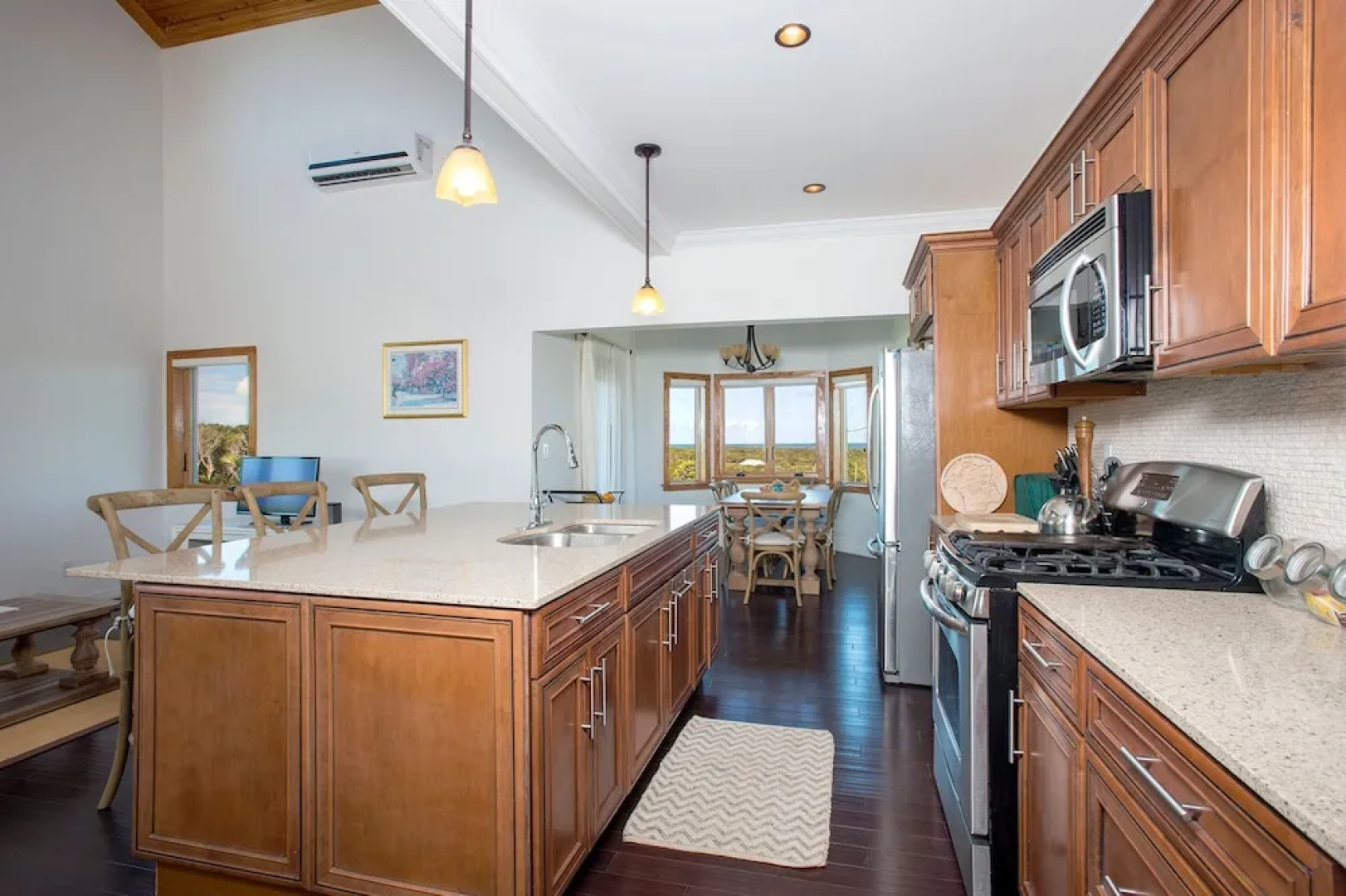 Savannah Hill by Eleuthera Vacation Rentals