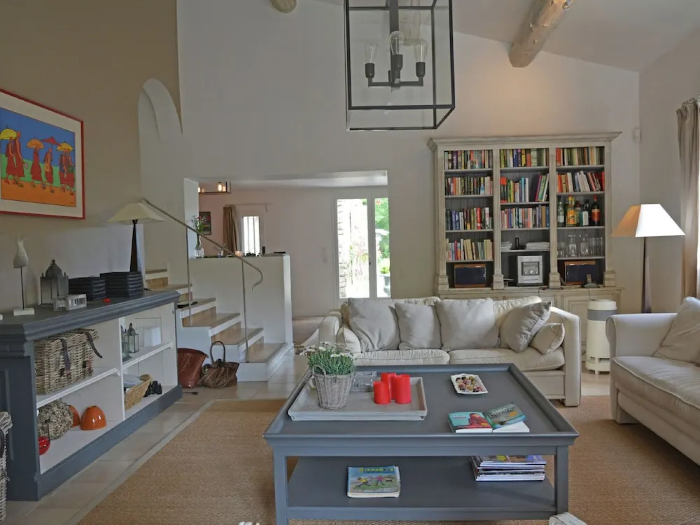 Cozy Villa in Menerbes with Swimming Pool