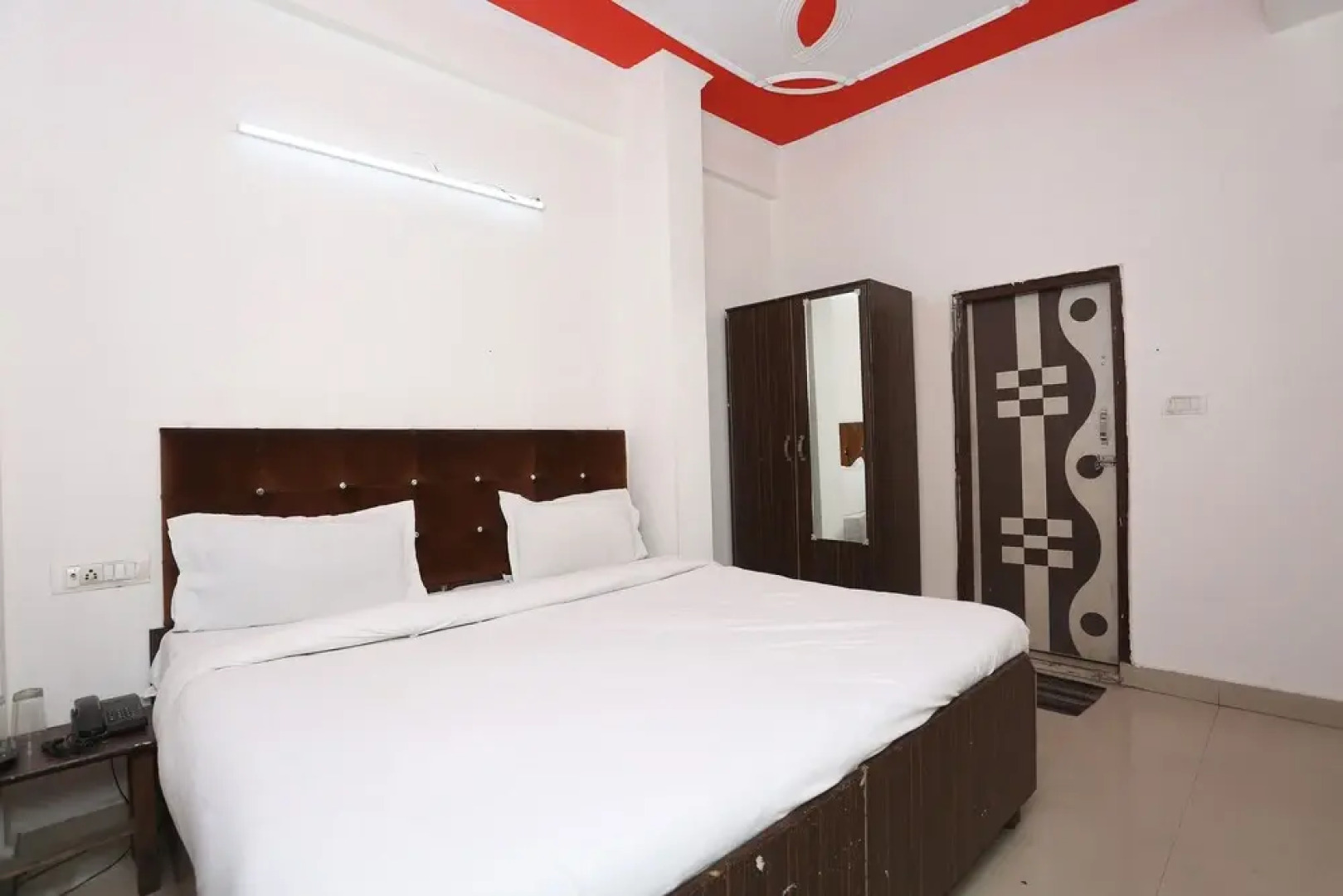 SPOT ON 44984 Hotel Palika