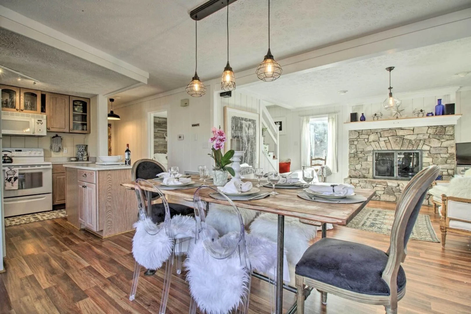 Wintergreen Resort Retreat w/ Hot Tub!