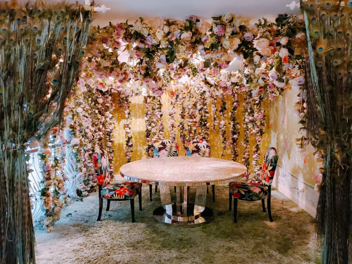 The Luxe Manor