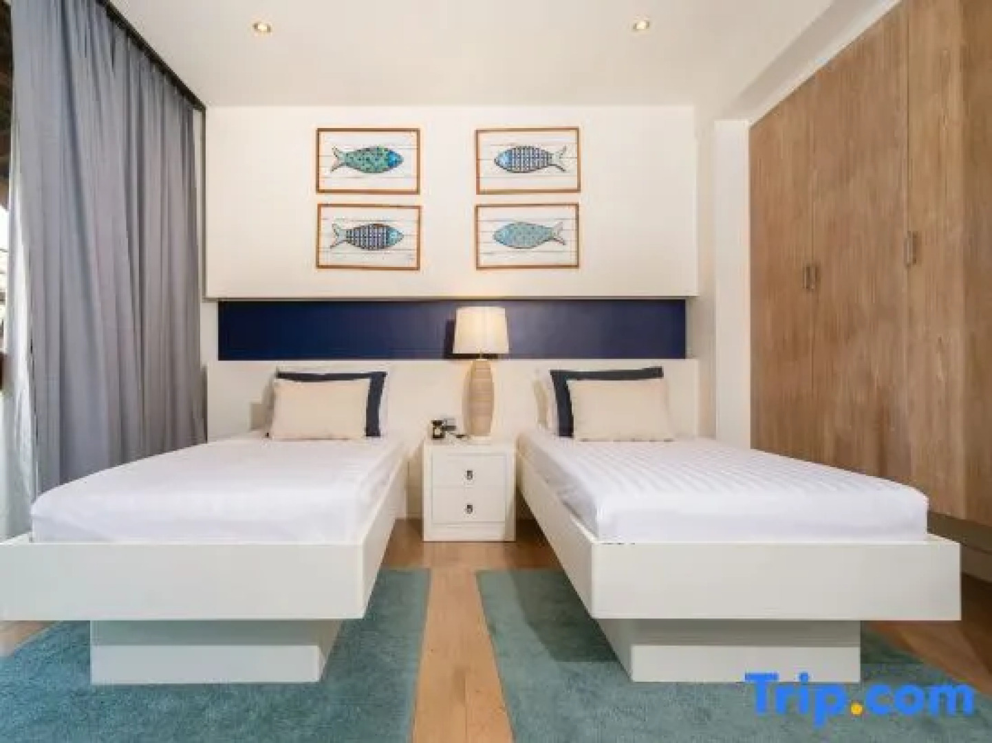 Phuket Seaview with Pool and Rooftop 4 Bedroom Skyvilla