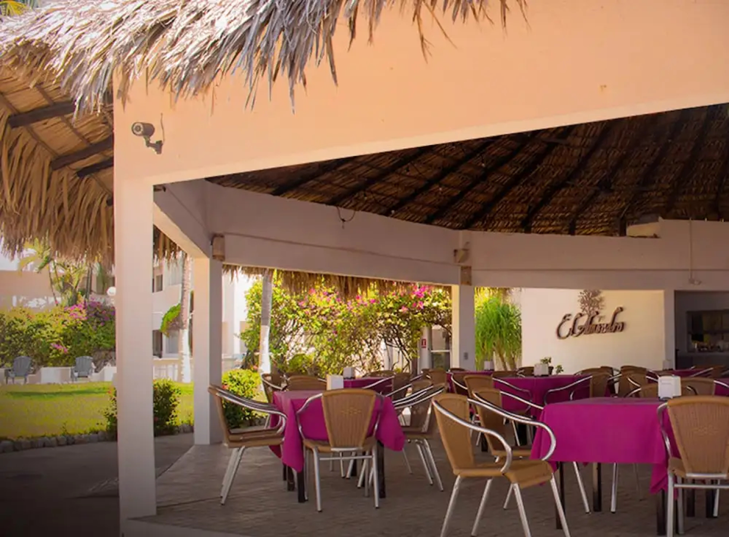 Hotel Arista Bugambilias