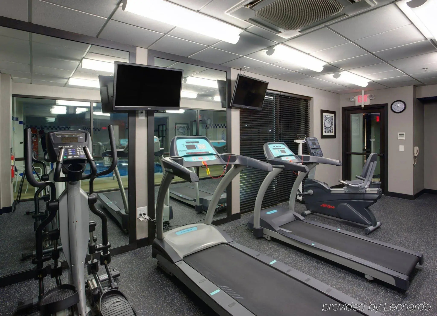 Holiday Inn Express Hotel & Suites Meadowlands Area by IHG