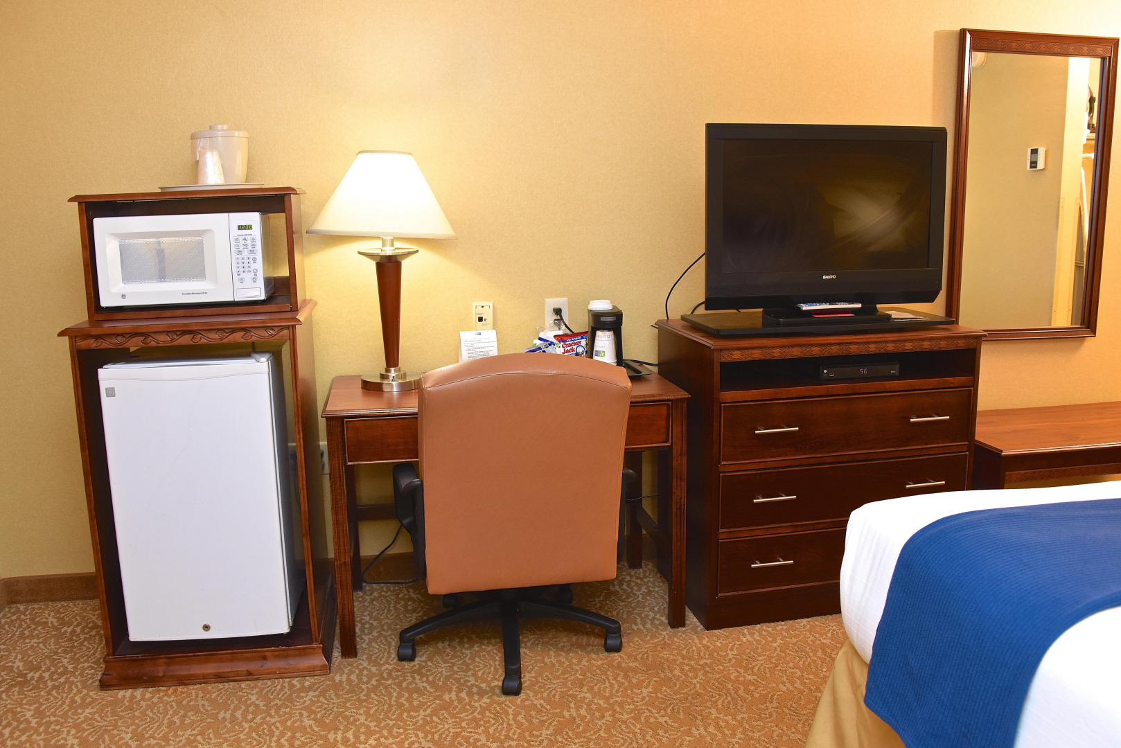 Holiday Inn Express & Suites St. Louis West - Fenton by IHG