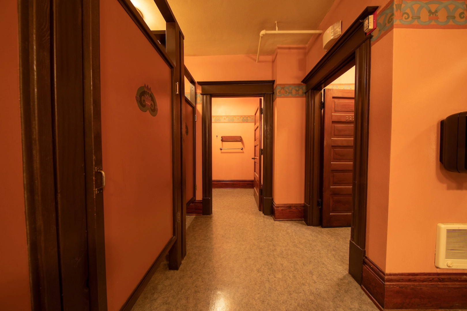 McMenamins Hotel Oregon