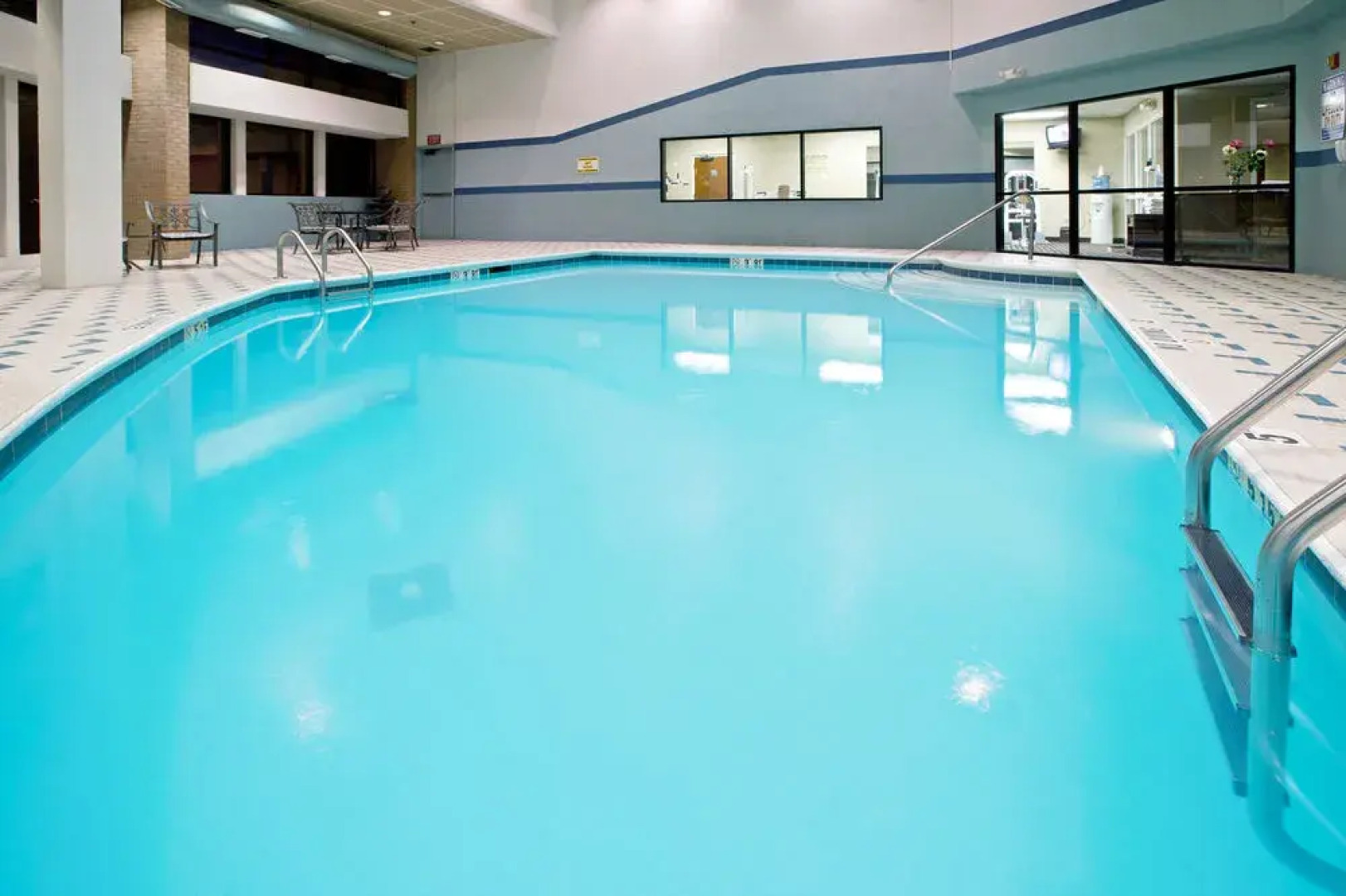 Holiday Inn Hotel & Suites Huntington-Civic Arena