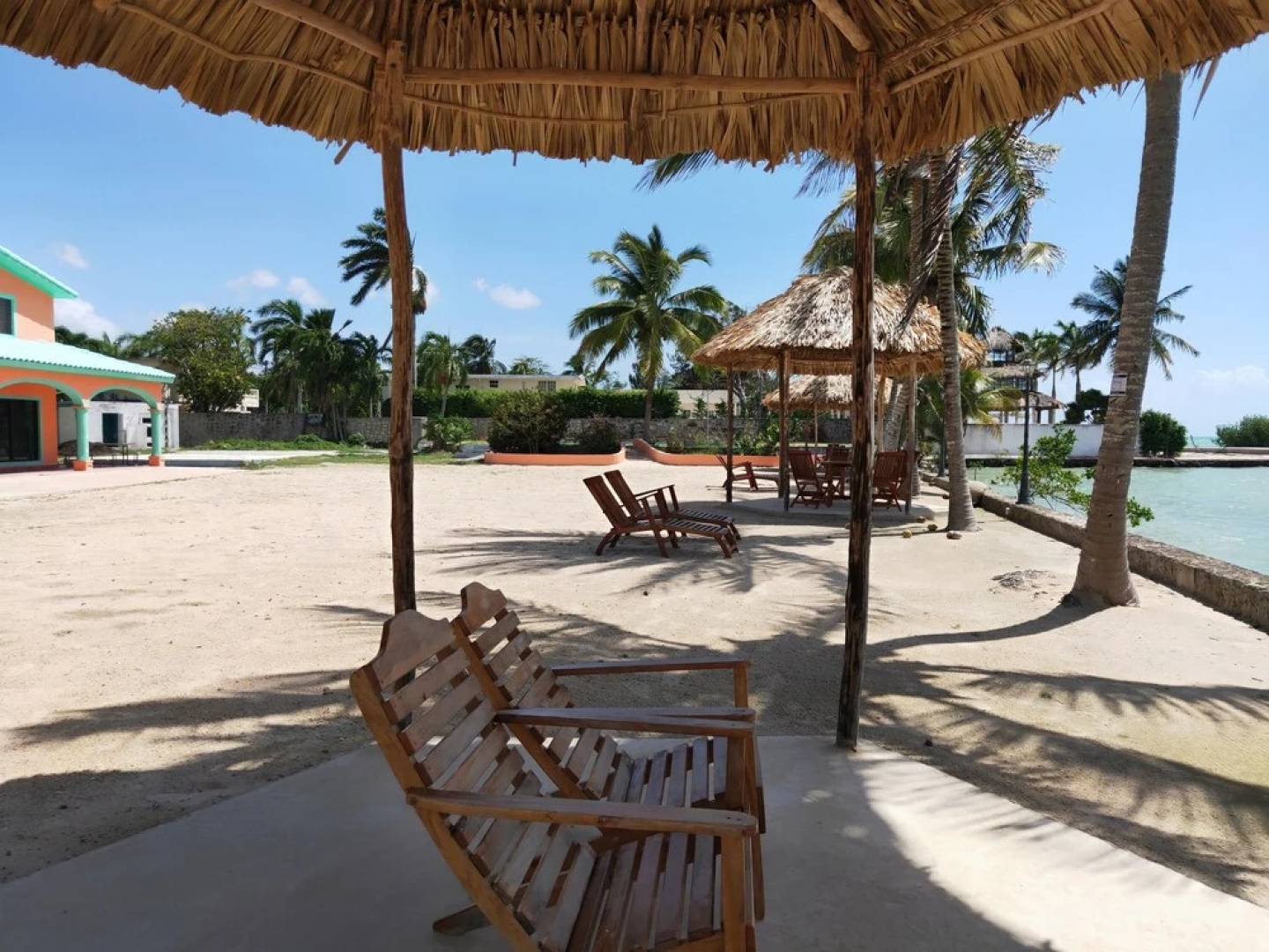 Sunshine View Hotel