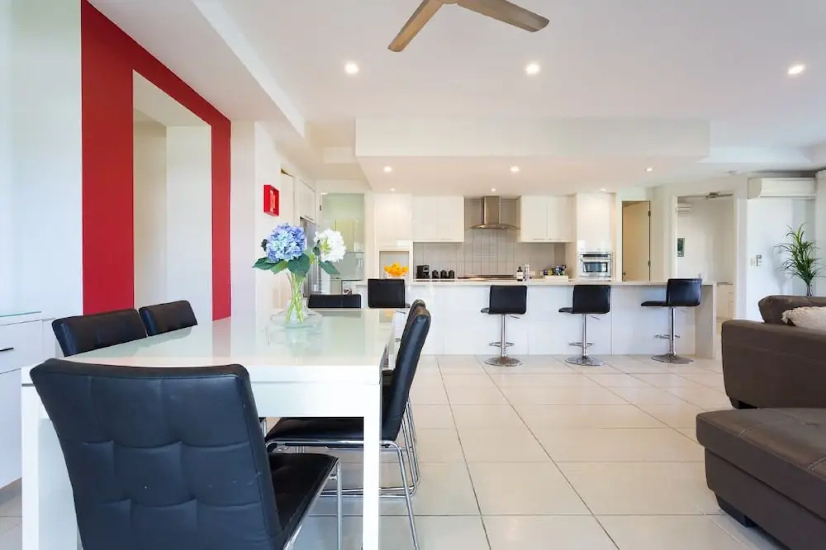 Cairns Beaches Home With Water View