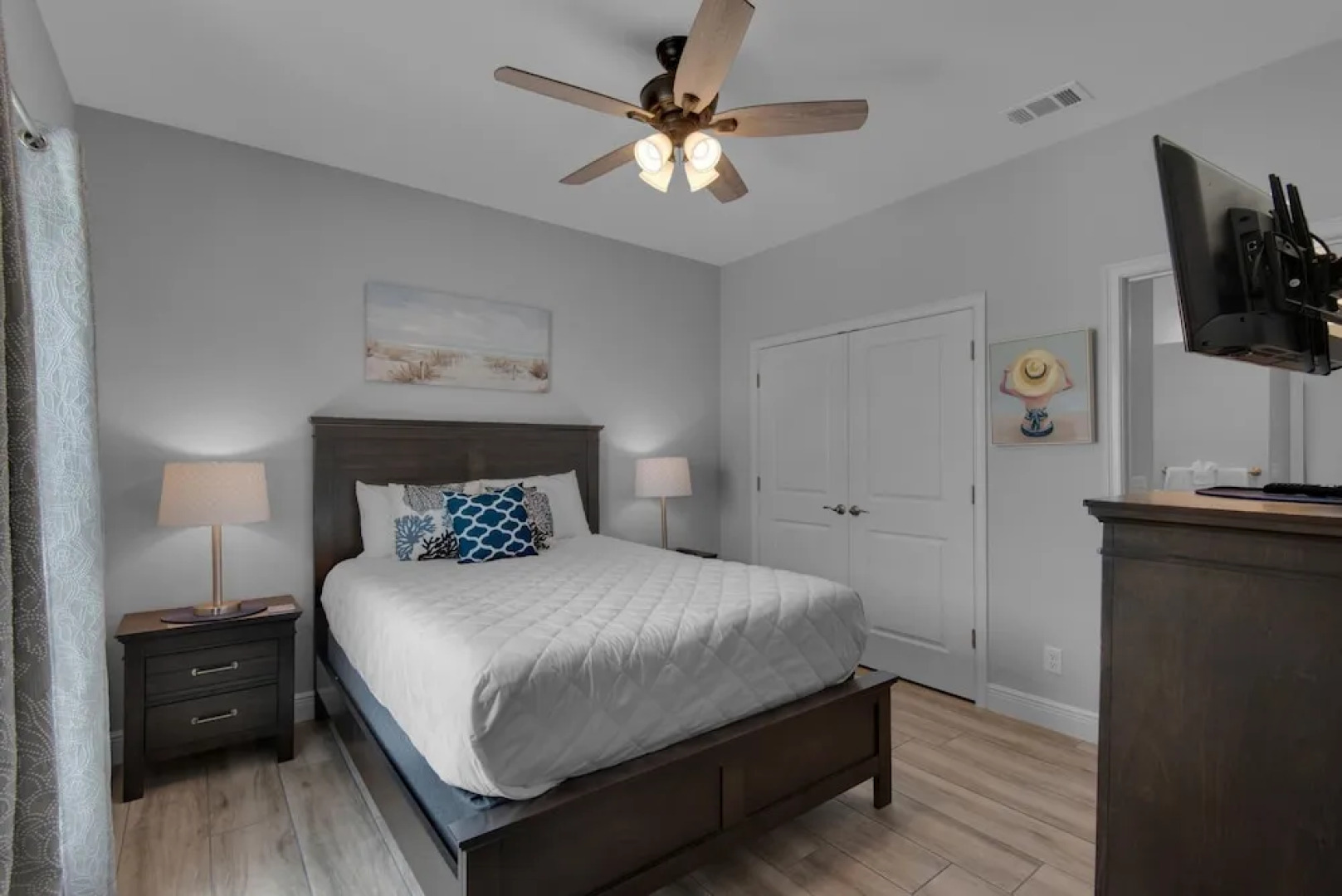 Toes In The Sand - Main House