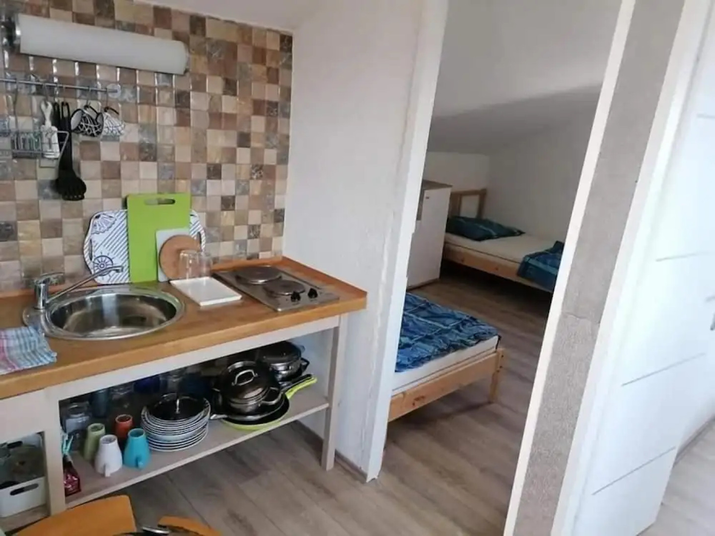 Robi - 100 Meters to the Beach - A3