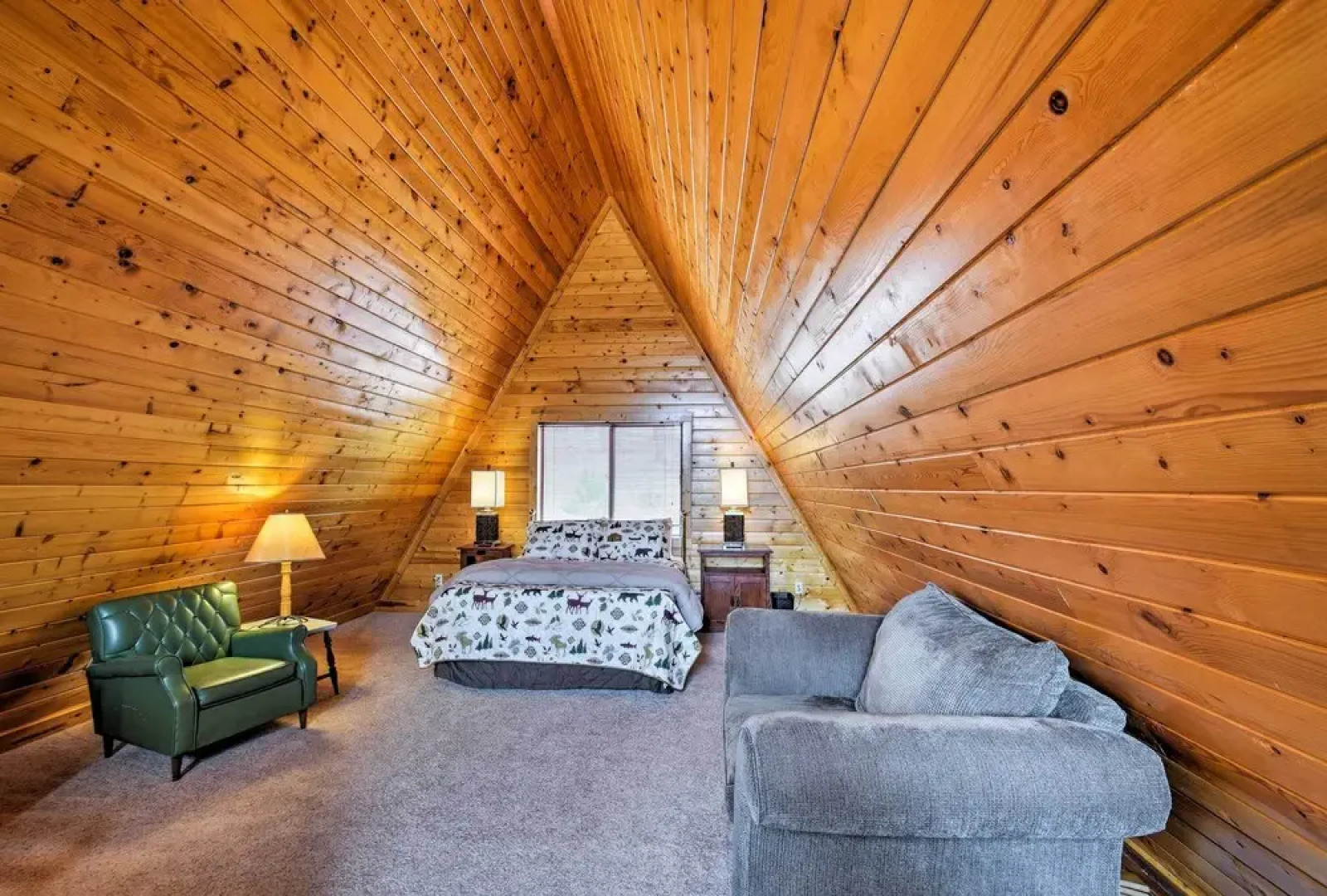 A-frame Cabin w/ Mtn Views: 4 Mi to Cripple Creek!