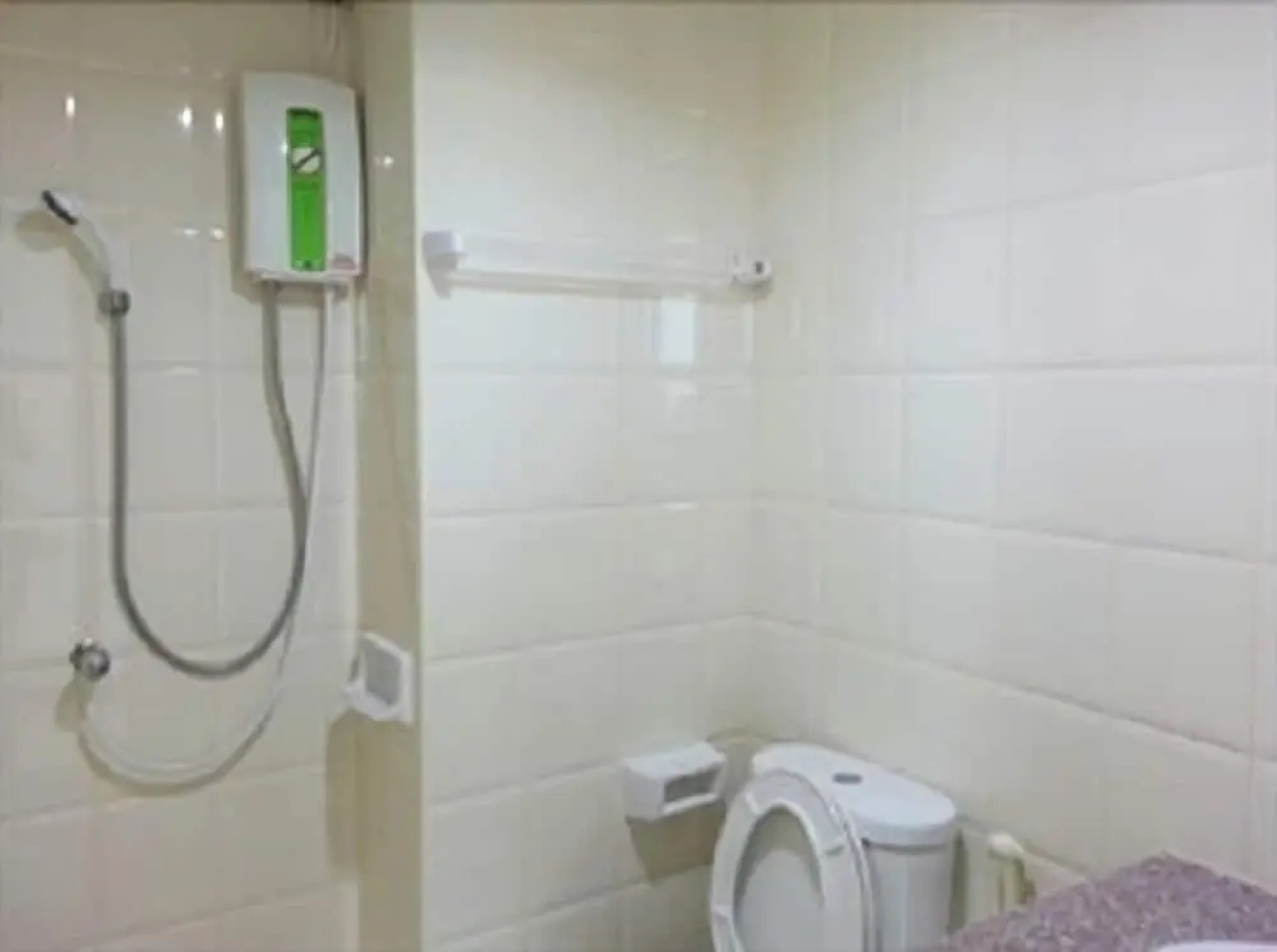 Suchart Leelawadee Home