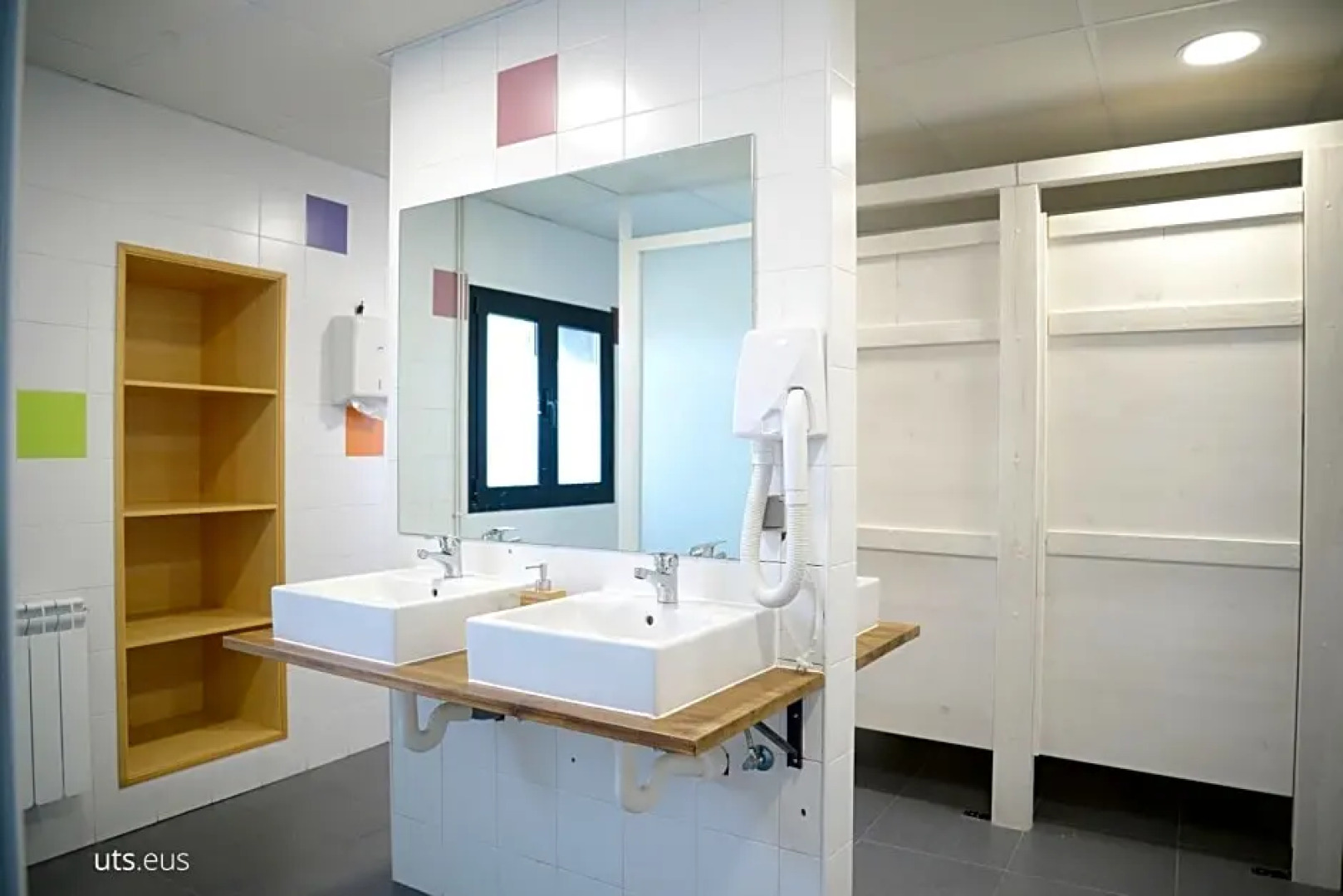 ABARAXKA Azkoitia Hostel