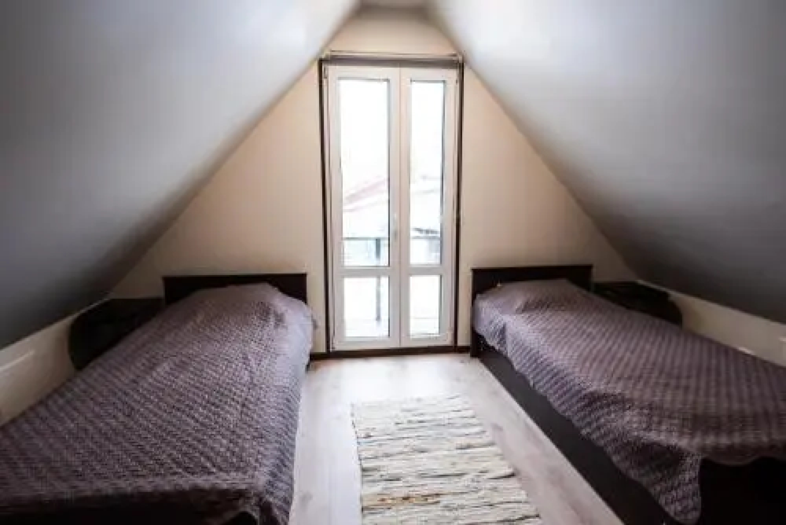 Cabin Guesthouse
