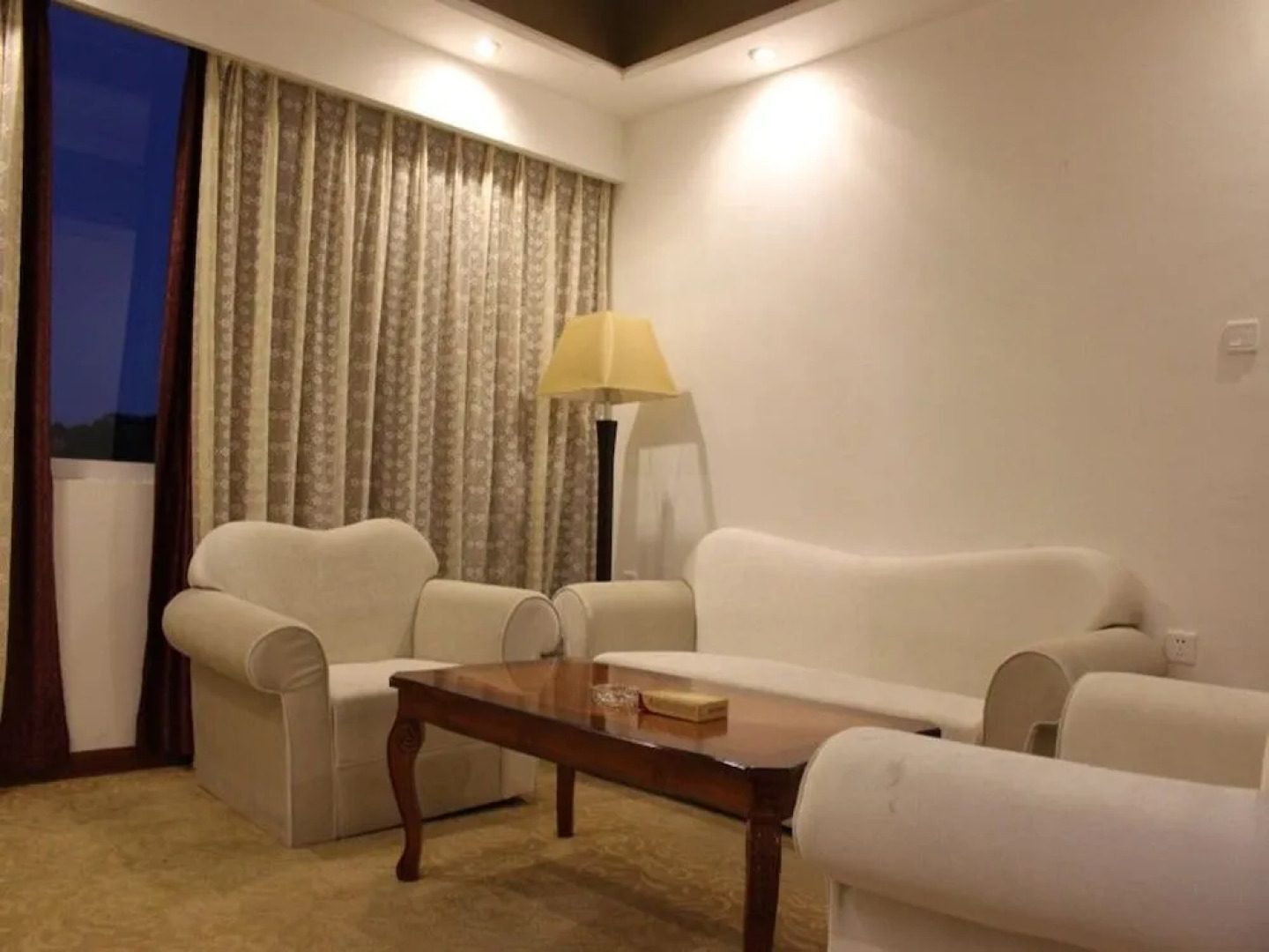 Zhuhai Xinhang Hotel