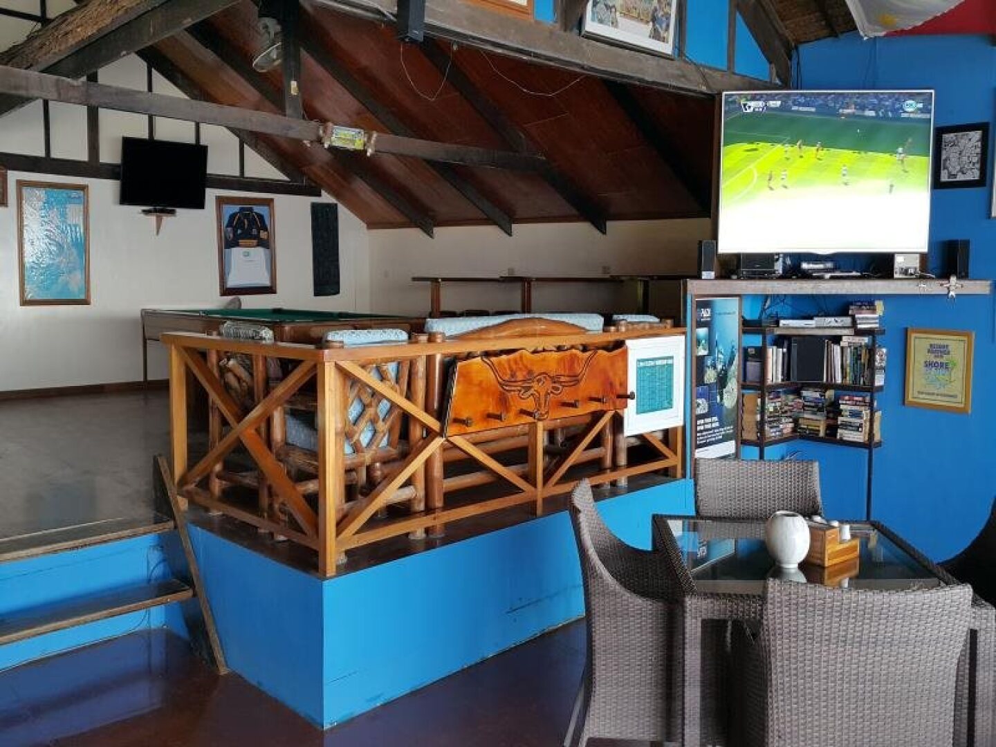 La Laguna Beach Club & Dive Center