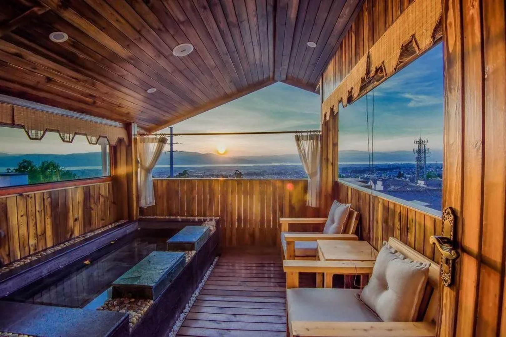 Loving Clouds Family Inn