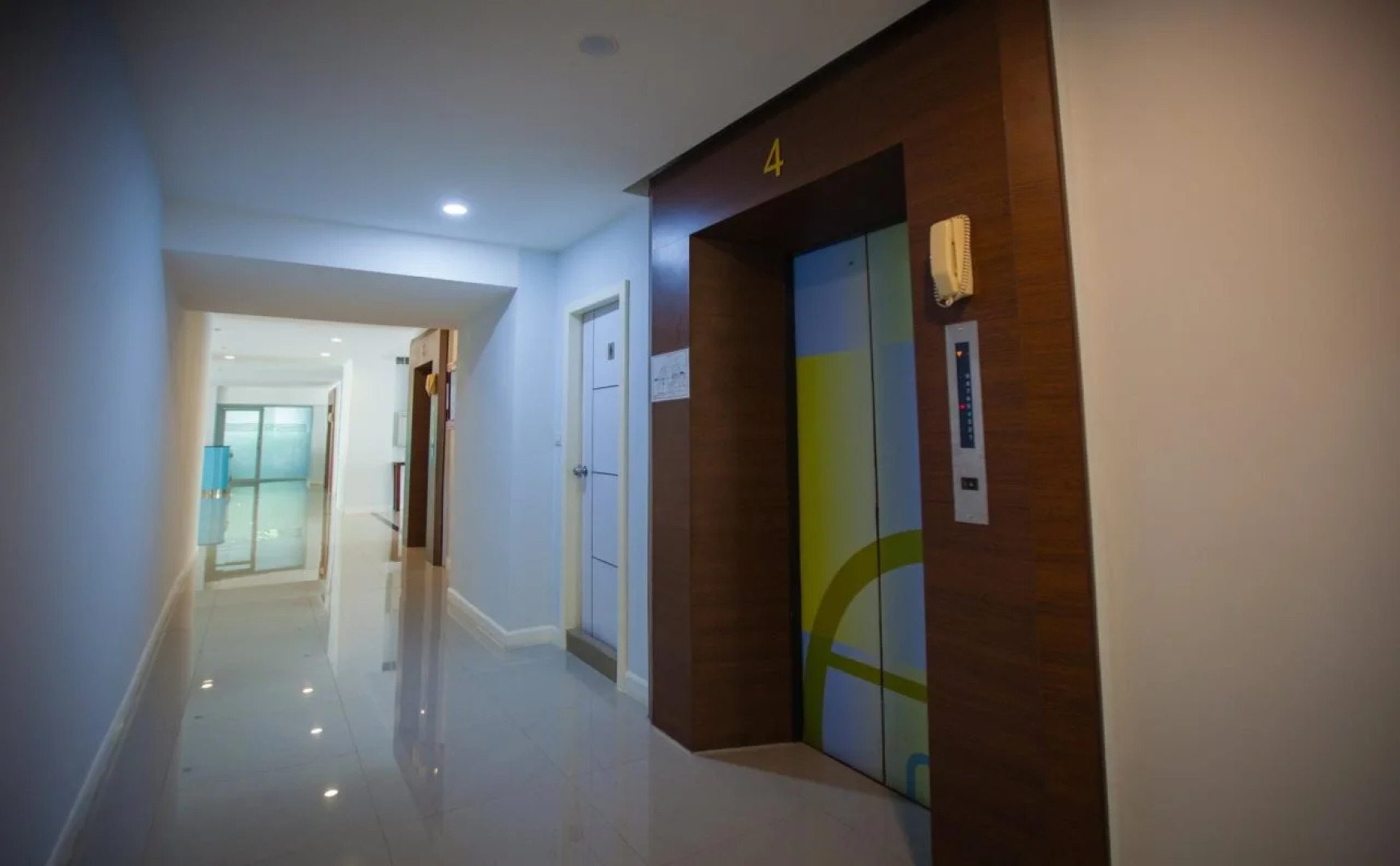 Anya Nana @ Sukhumvit