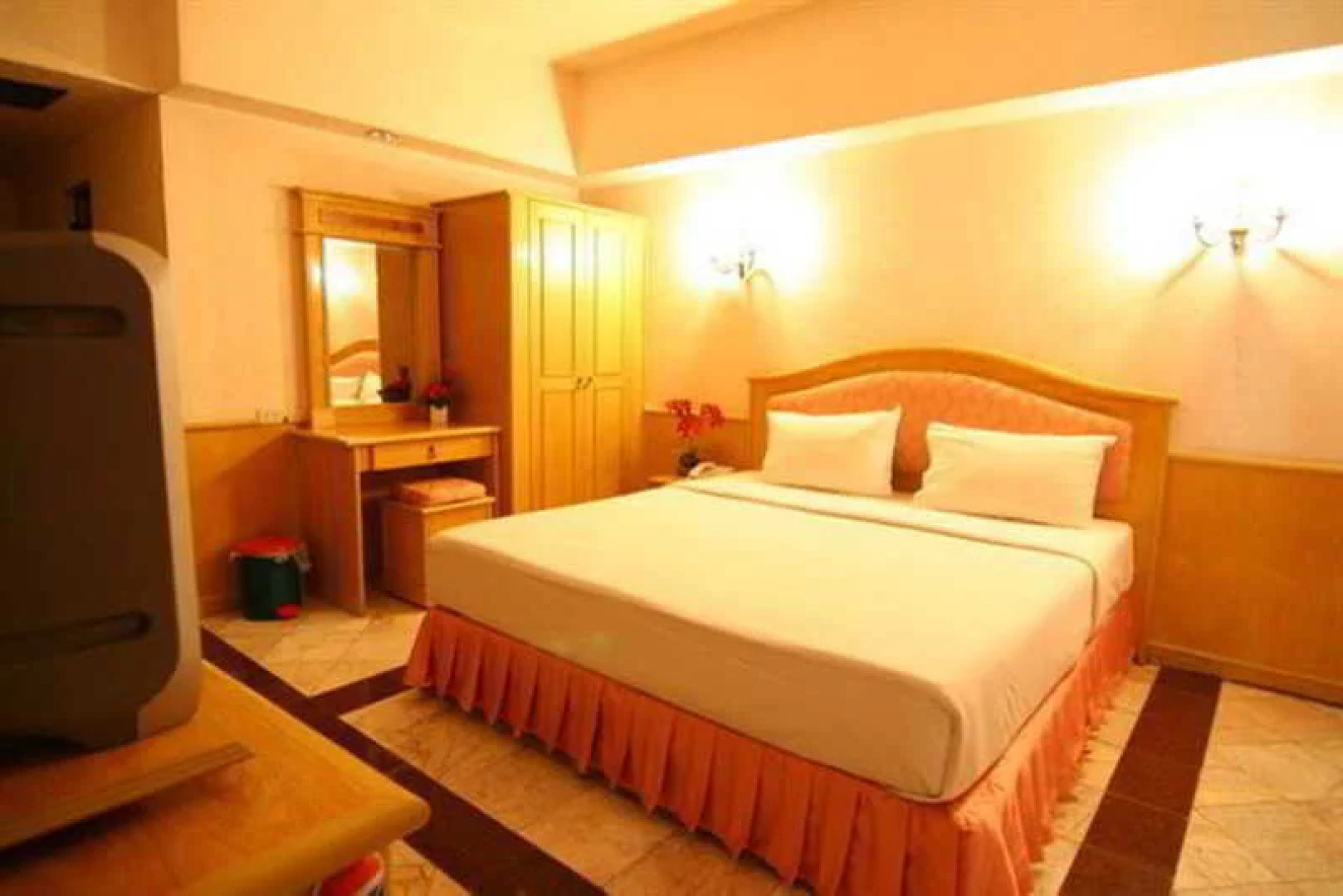 13 Coins Resort Bangna