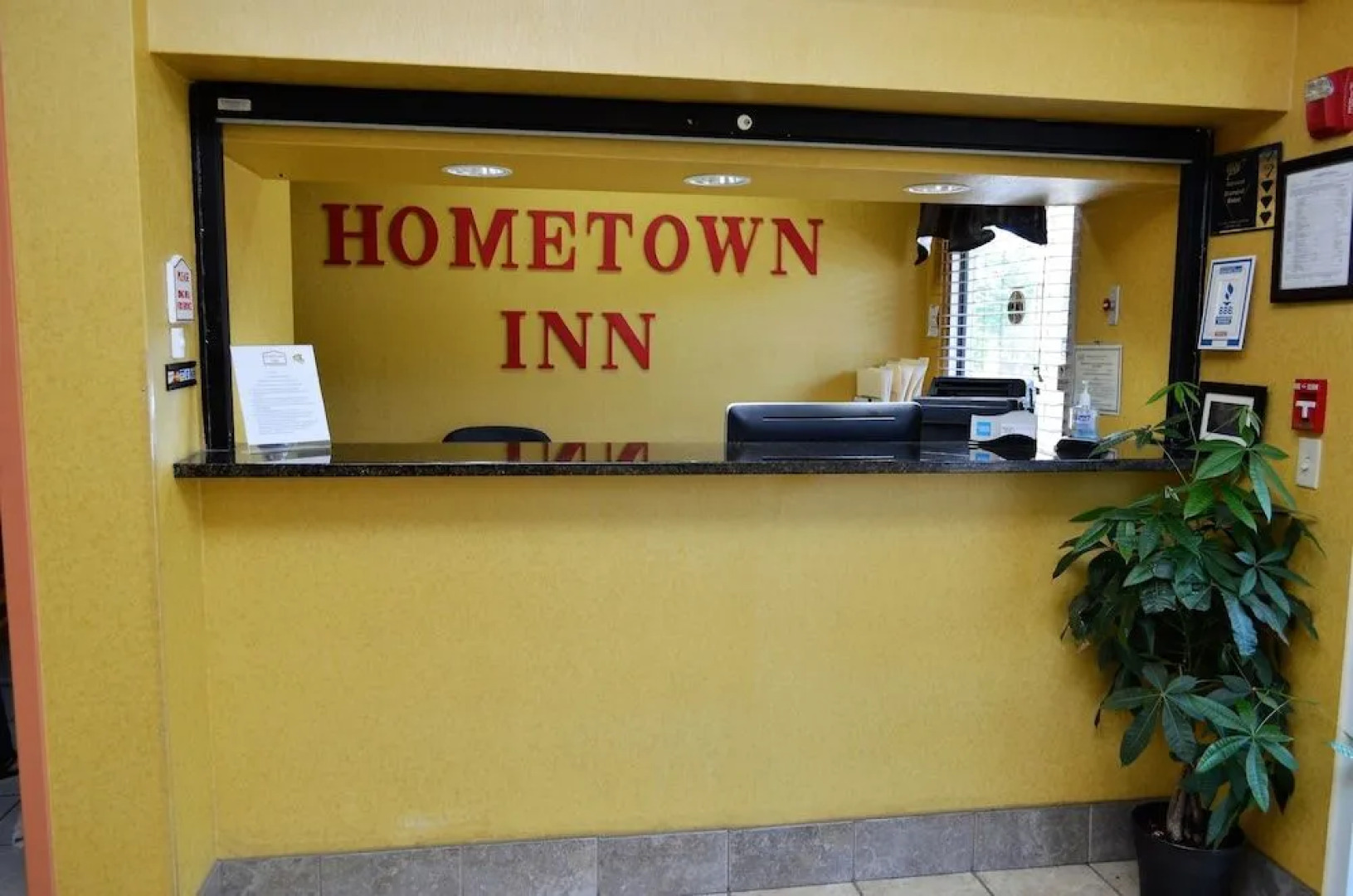 Home Town Inn Ringgold