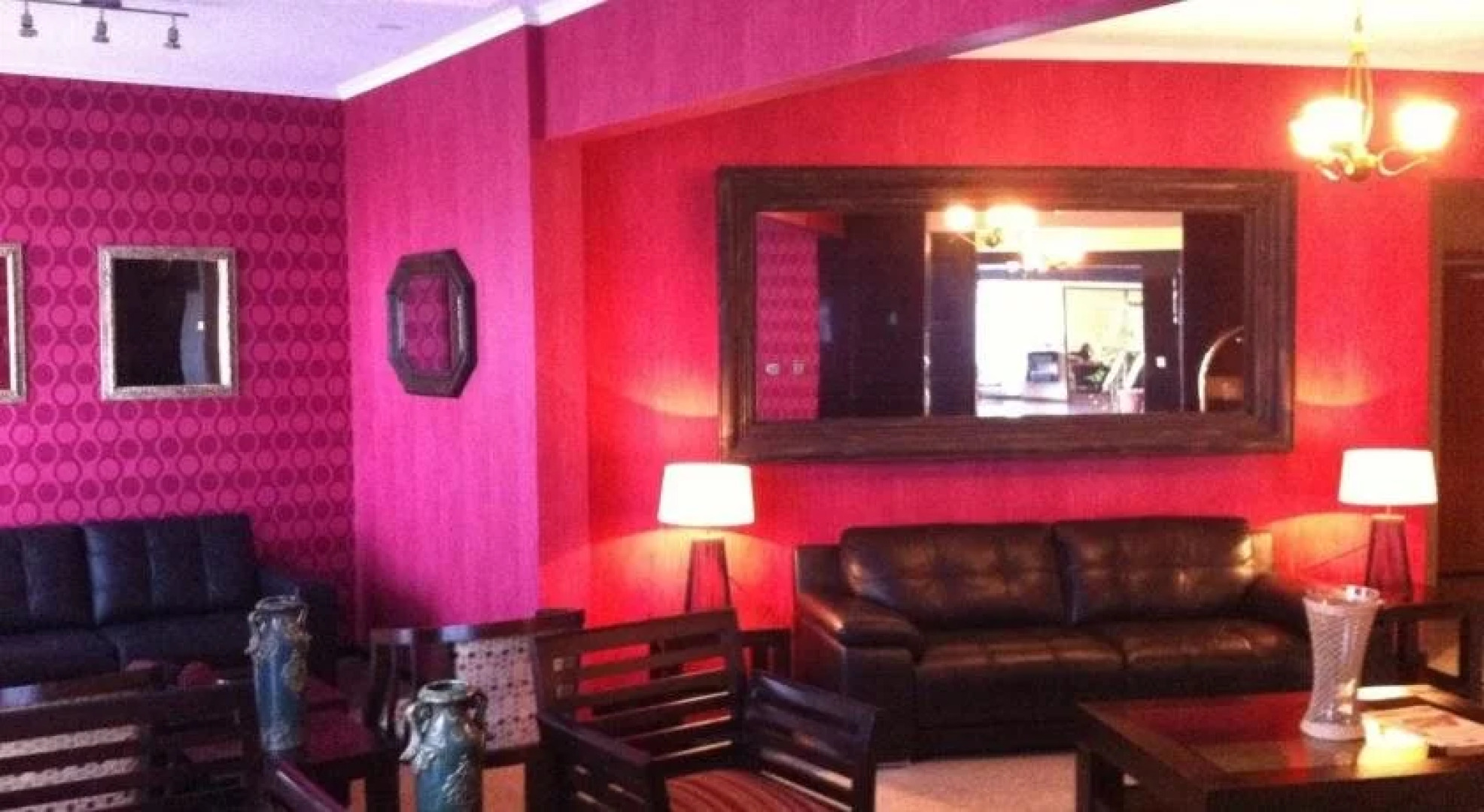 Hotel Florencia Suites & Apartments