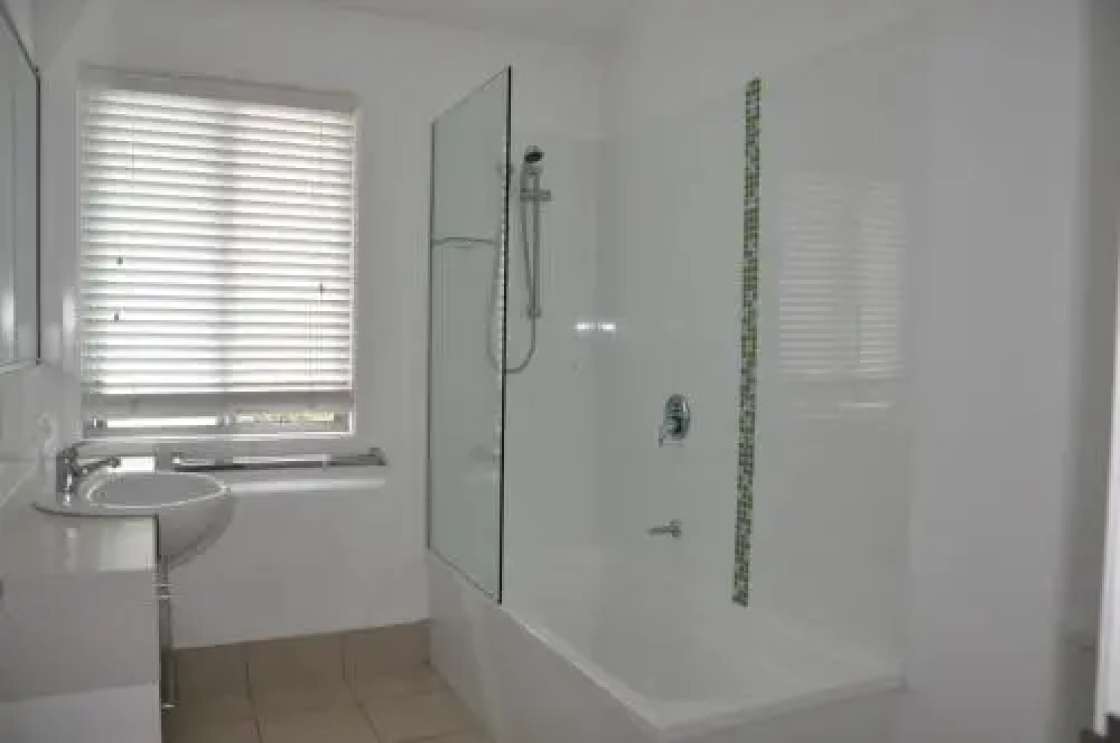 24 Esprit Drive Beach Home With Open Plan Living And Walking Distance To Beach