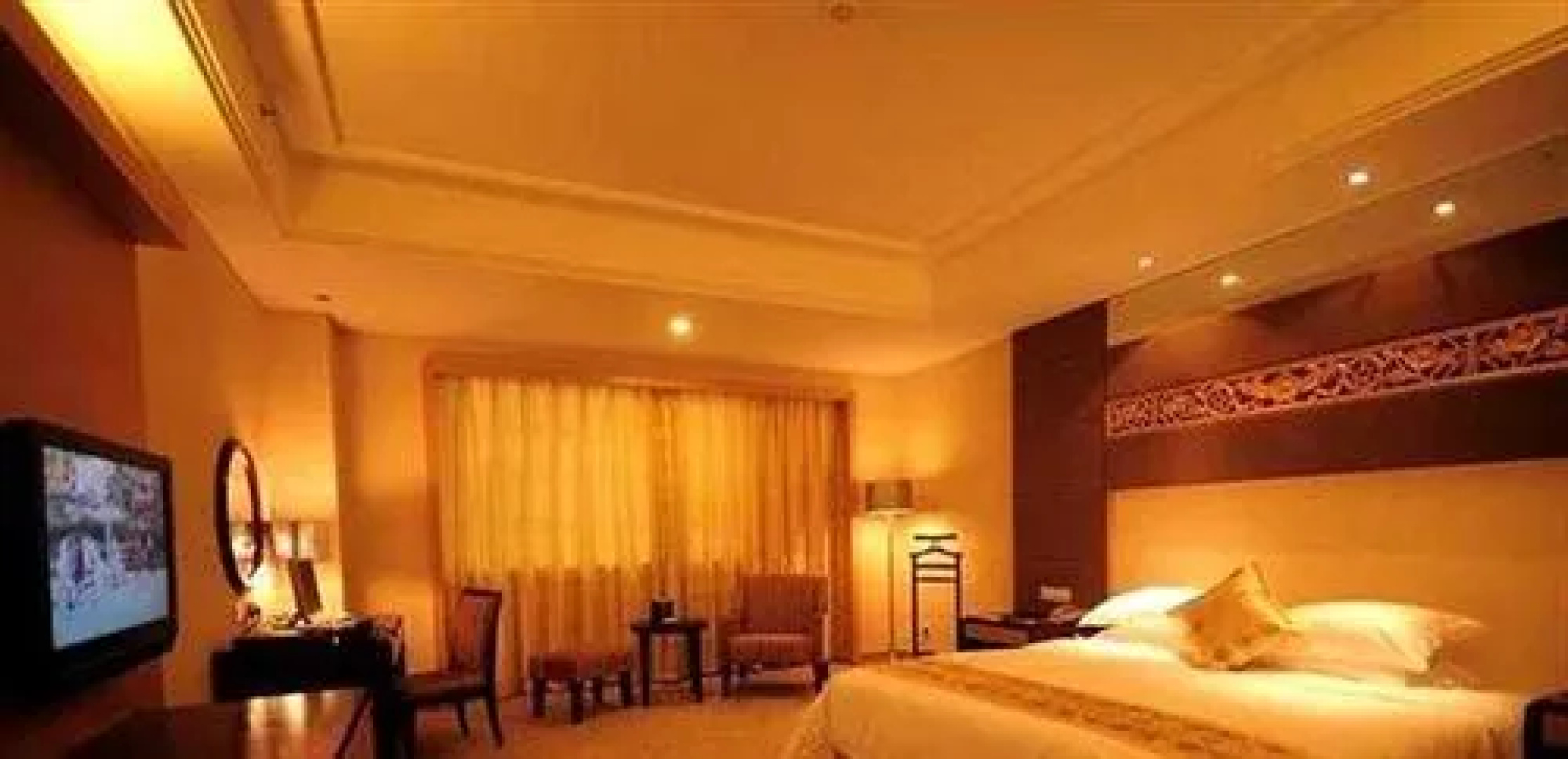 Junyuan Huatian Hotel - Huaihua