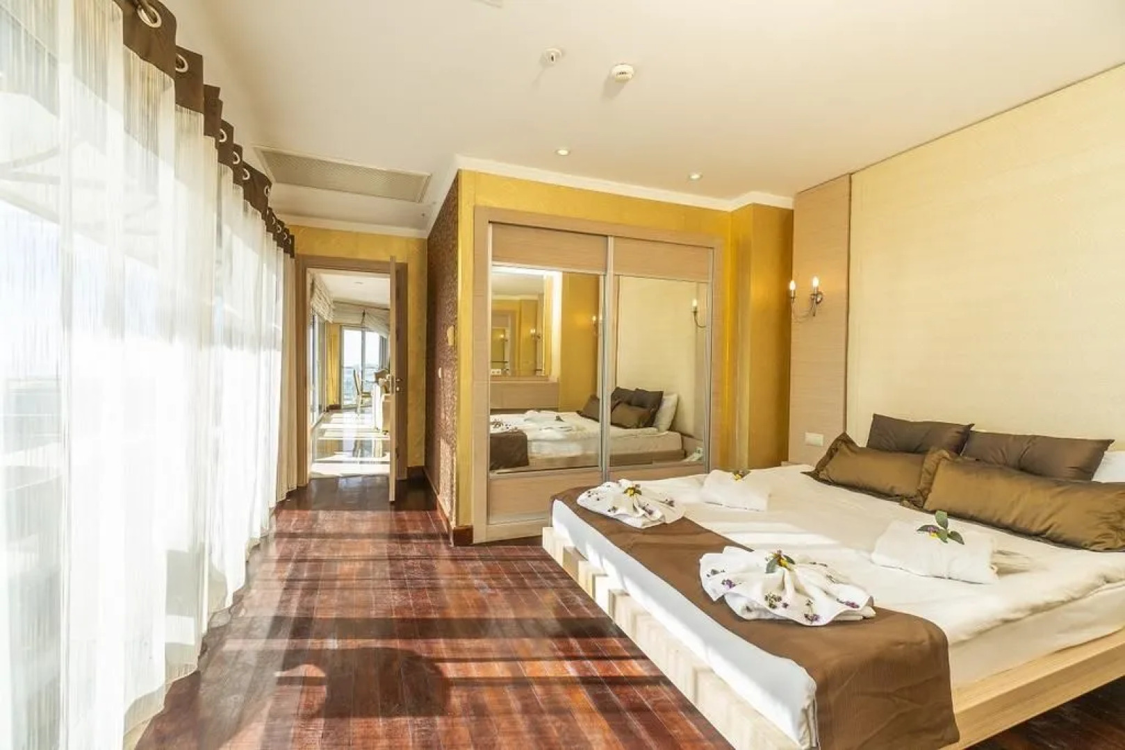 Maira Deluxe Resort Hotel