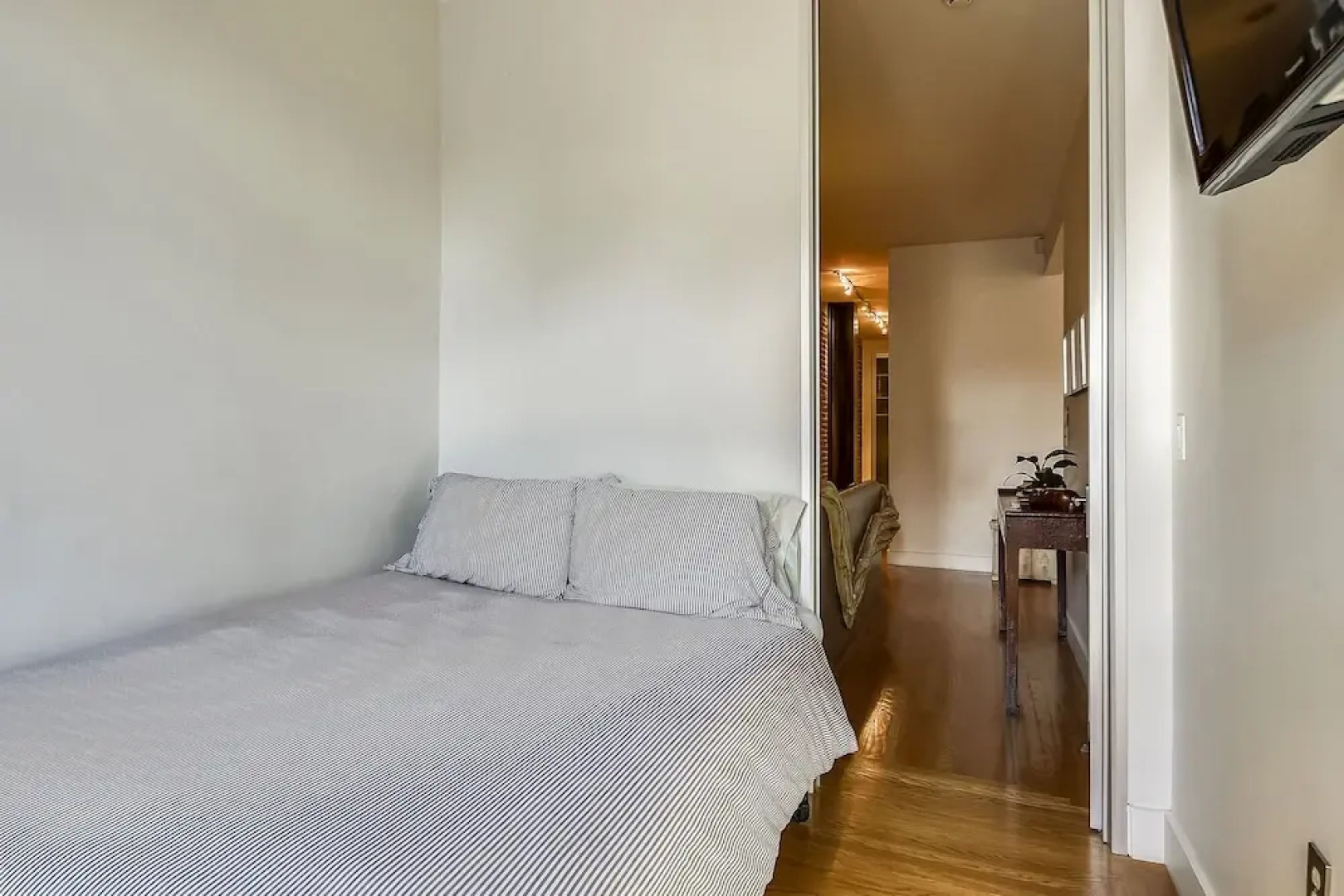 Newly Remodeled Loft In Lower Nob Hill 2 Bedroom Home by RedAwning