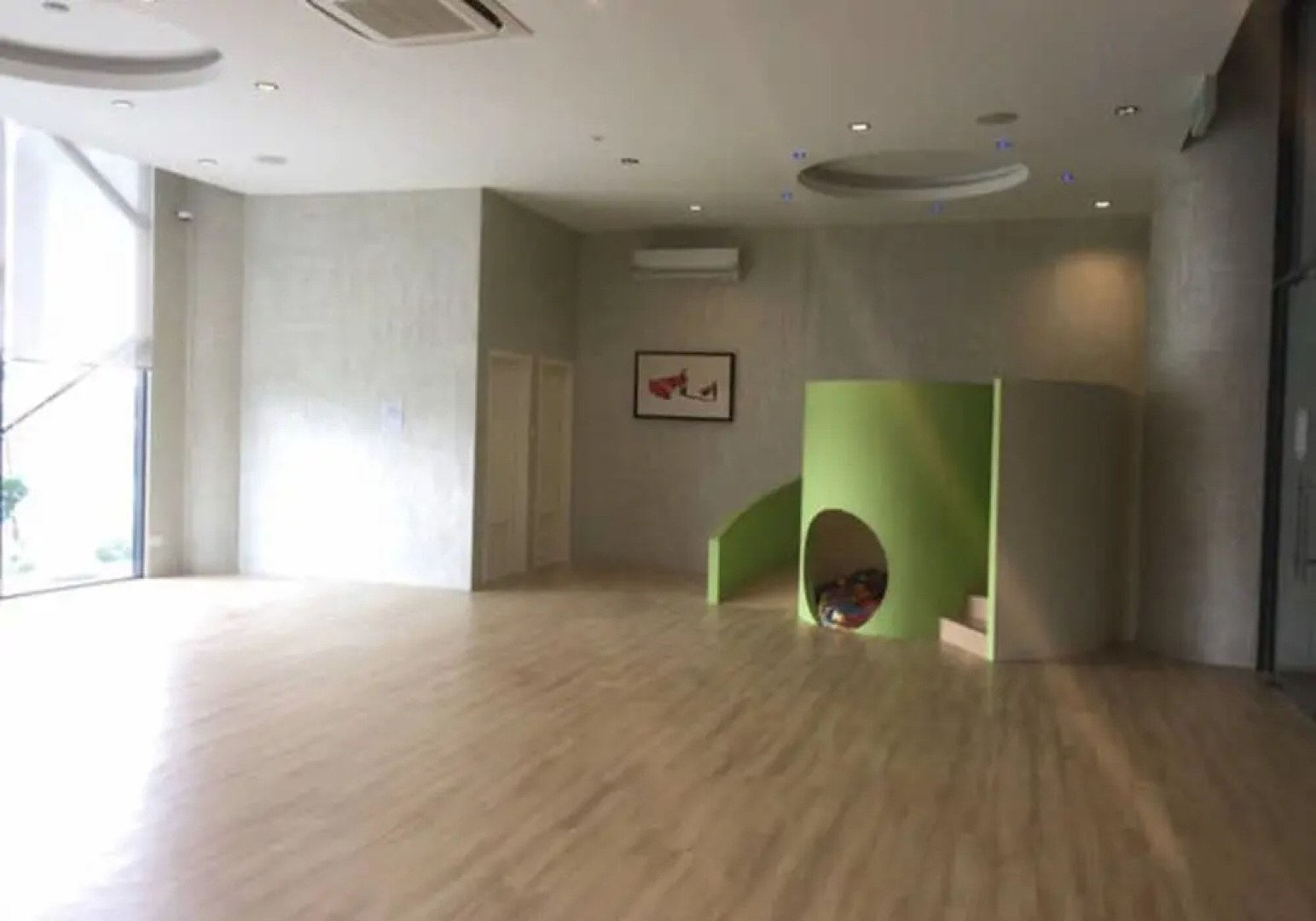 M Premium Petalz Residence