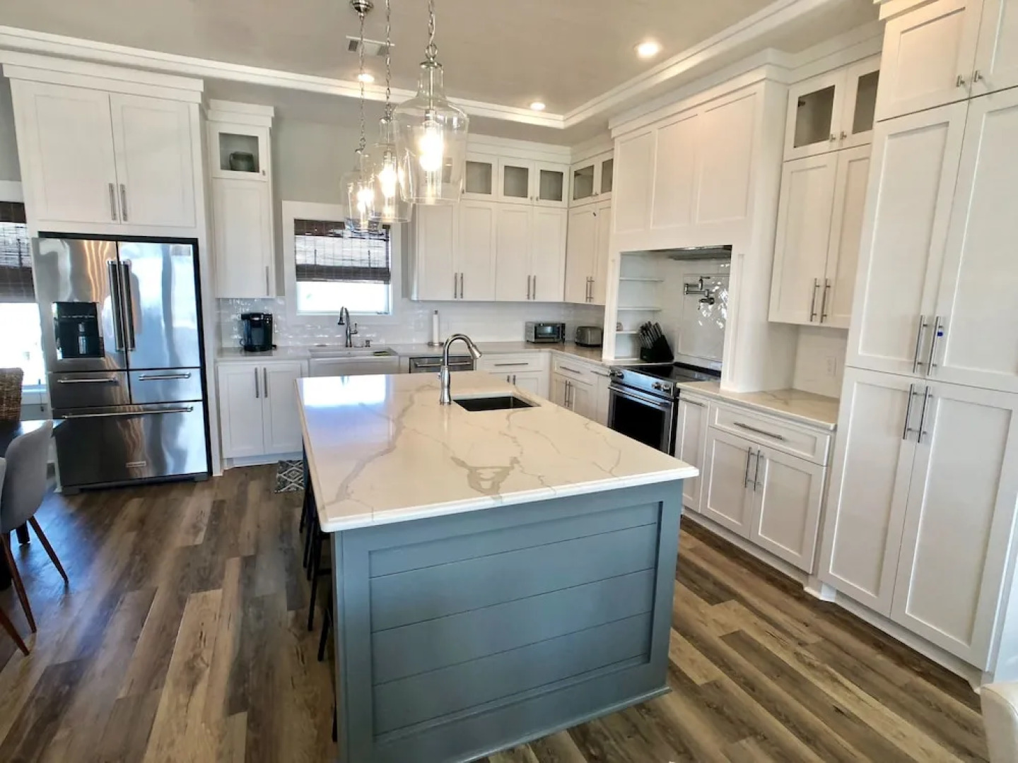 EZ Come EZ Geaux Home 4 Bedrooms 3.5 Bathrooms Home