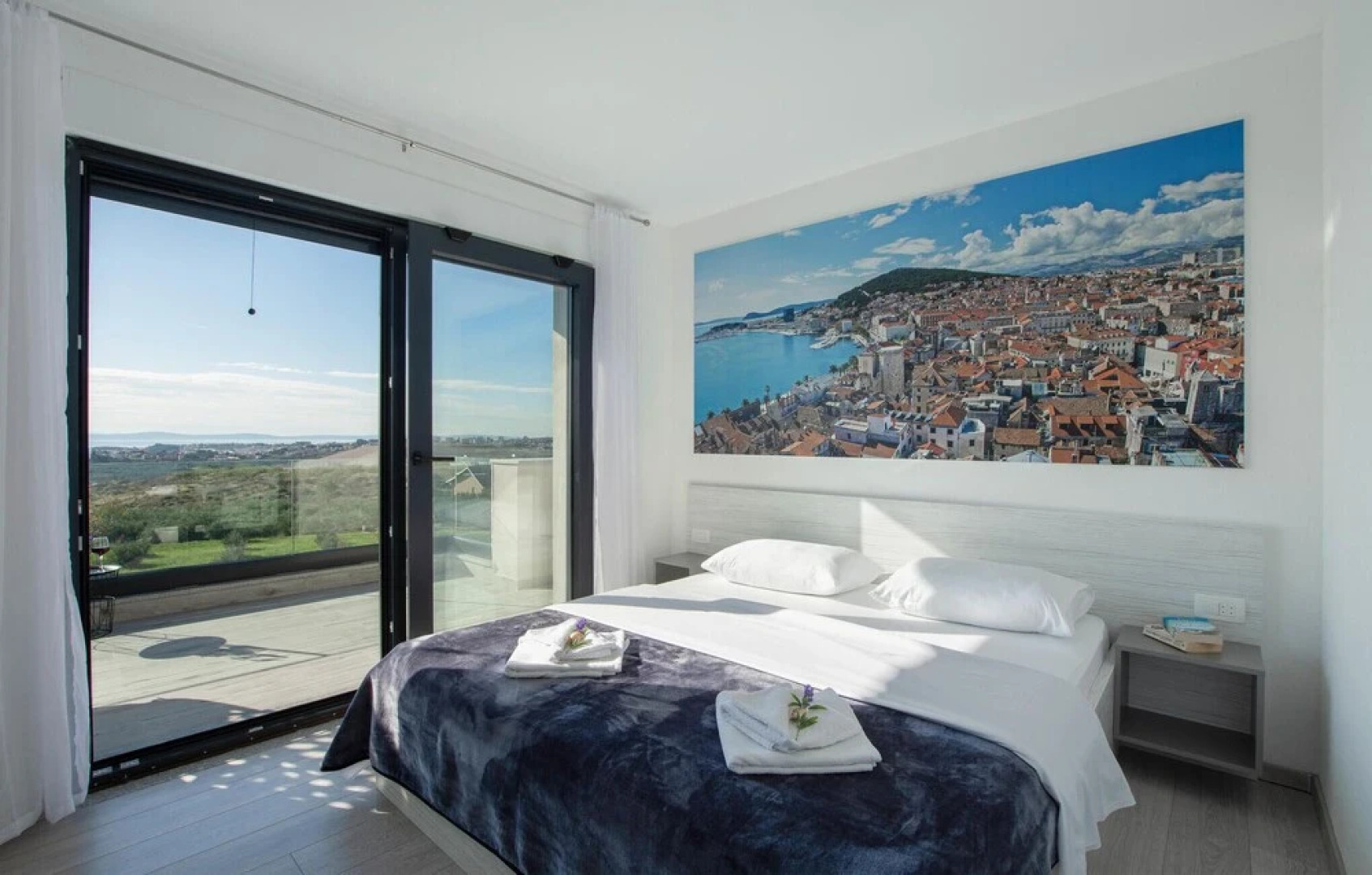 Nice Home in Kucine with WiFi, 4 Bedrooms & Hot Tub