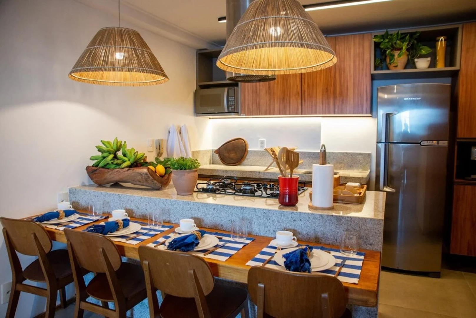 Cobertura Nica Beira-mar Barra Bali Resort