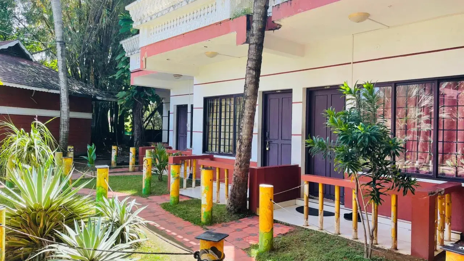 Clafouti Beach Resort