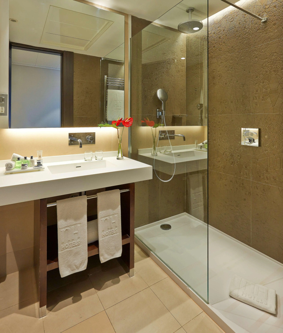 Отель NH Collection Barcelona Gran Calderón