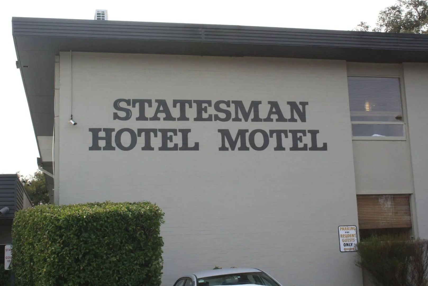 Statesman Hotel