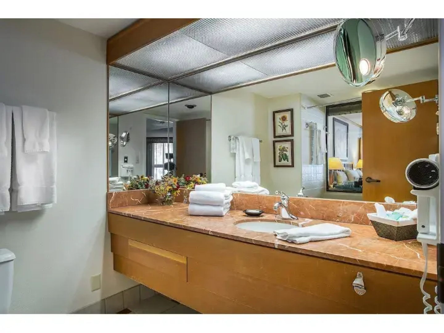 The Cliff Lodge and Spa
