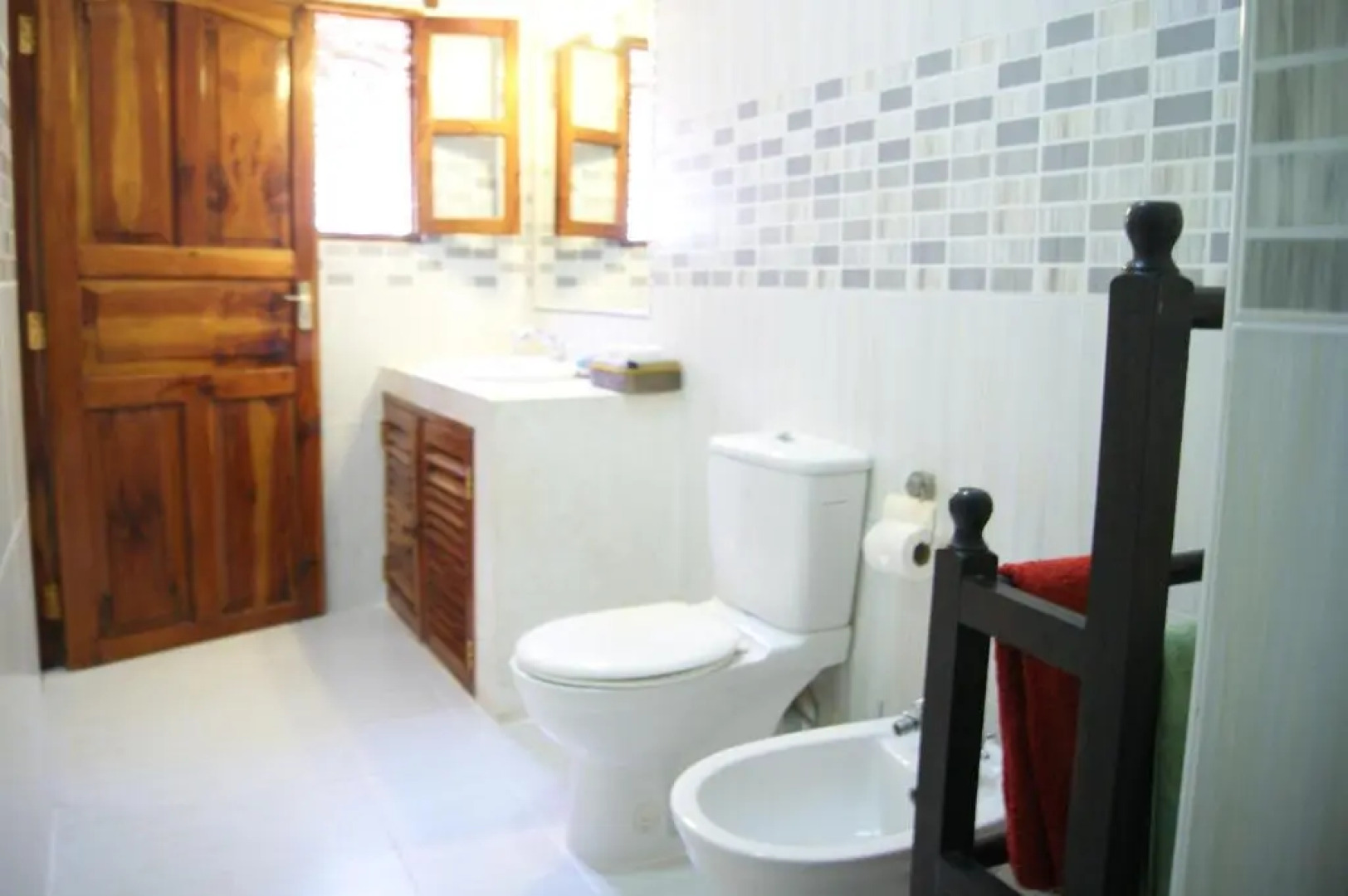 Luciano & Grace Apartments