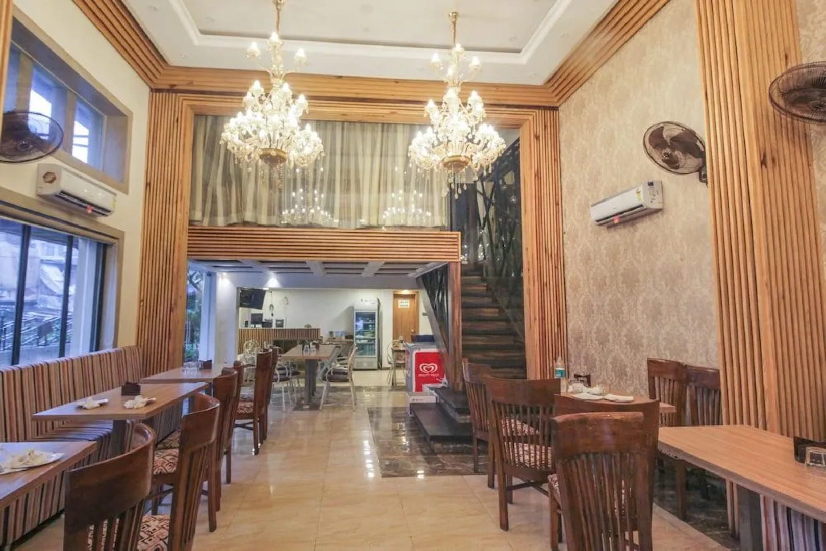 Spot on 49319 Hotel Welcome