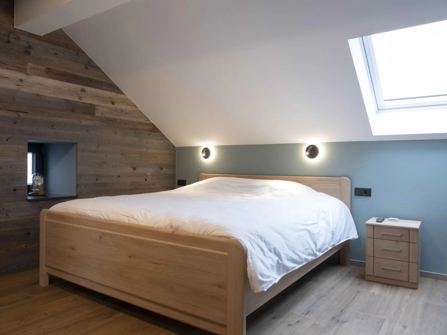 Vintage Holiday Home in Tavigny with Bar