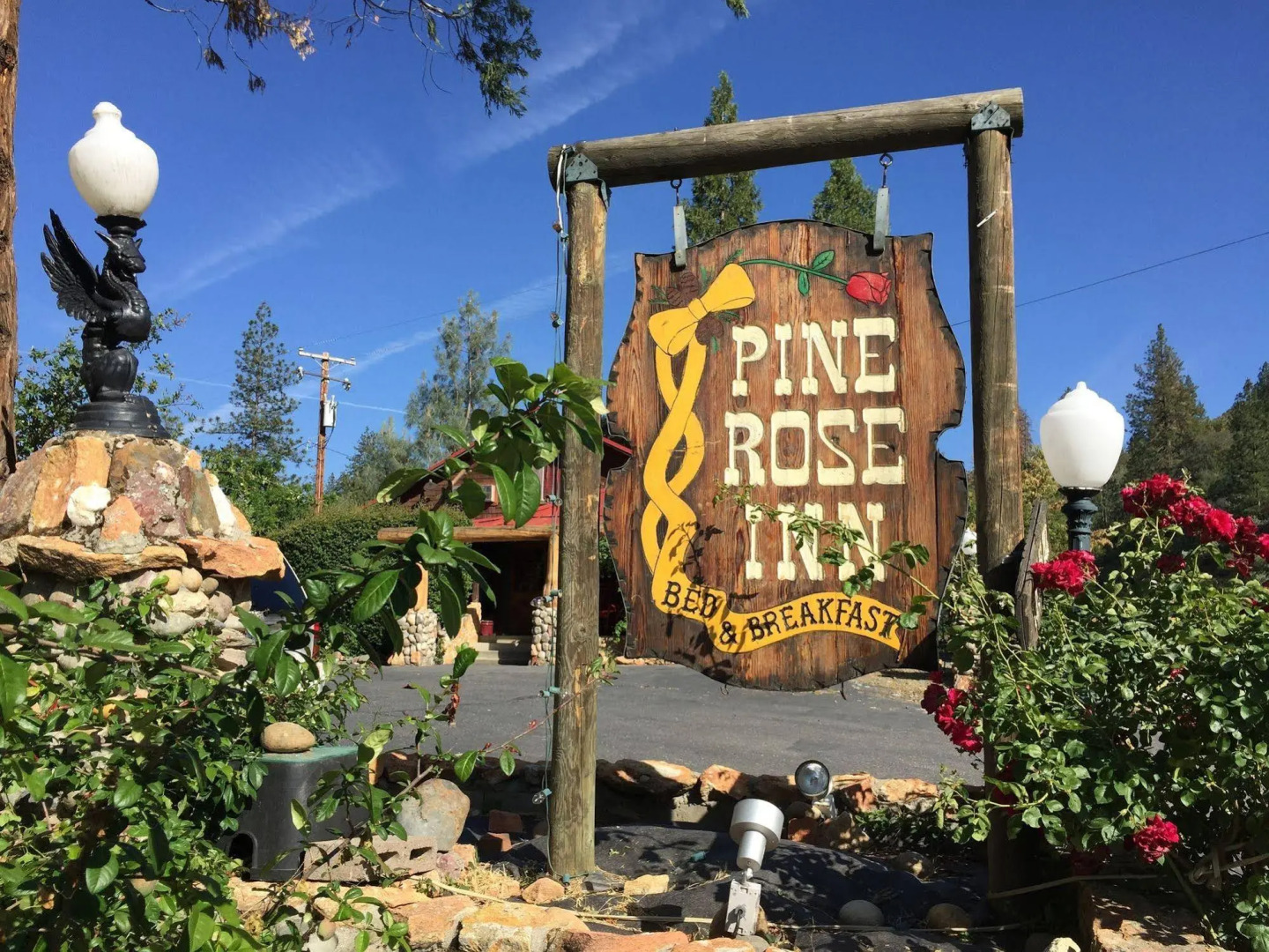 Pine Rose Inn